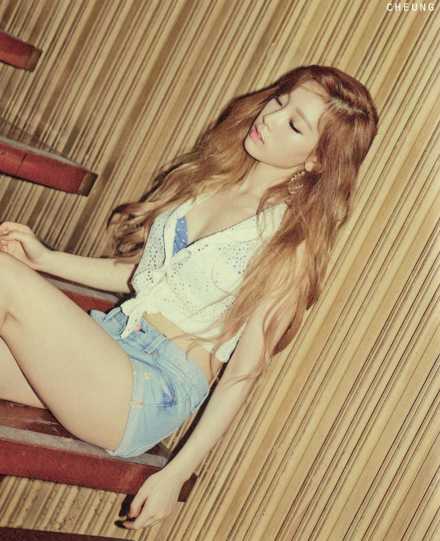 TaeTiSeo 韩国少女时代《HOLLER》[PB]/(44P)