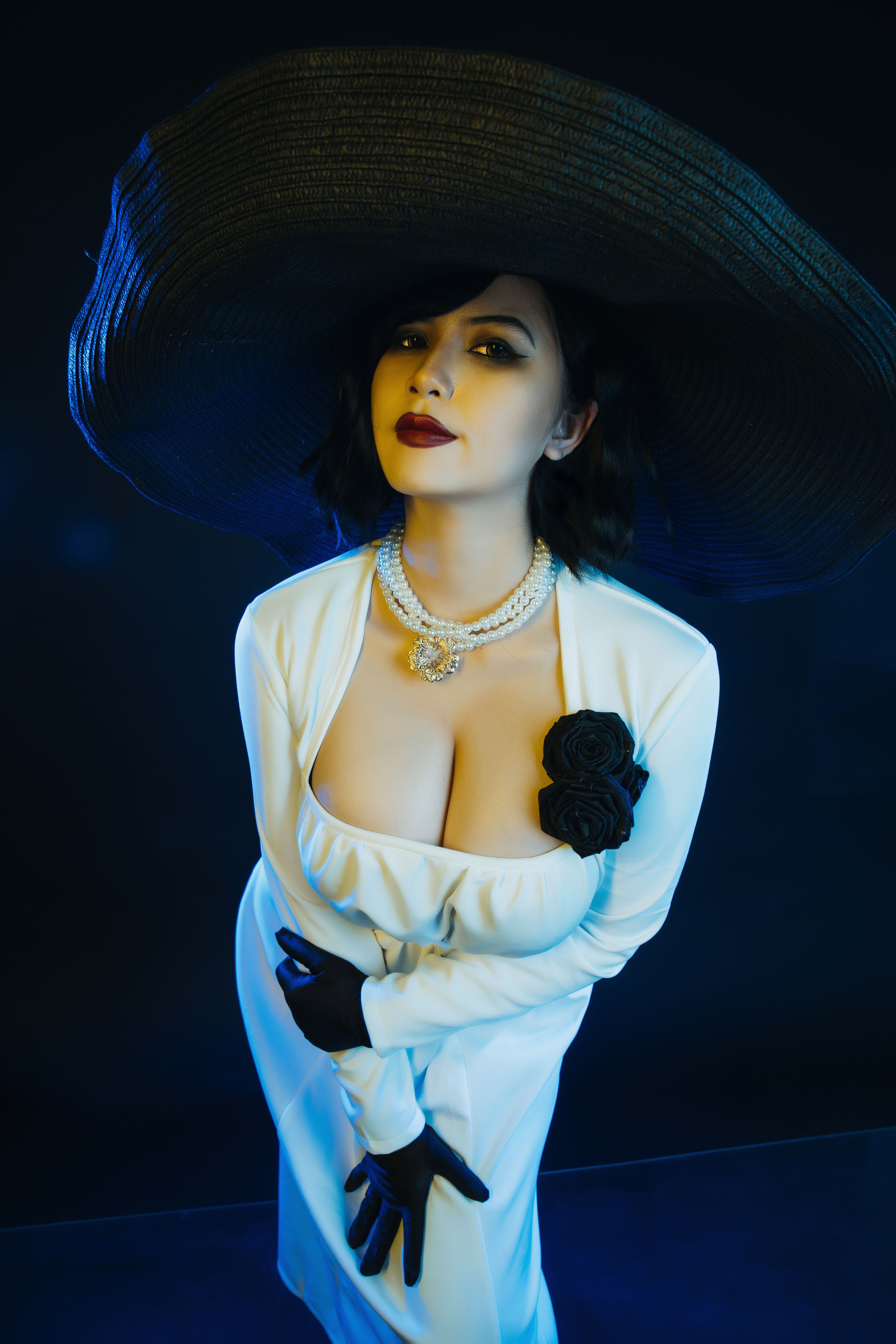 [网红COSER写真] Uy Uy - Lady Dimitrescu/(26P)