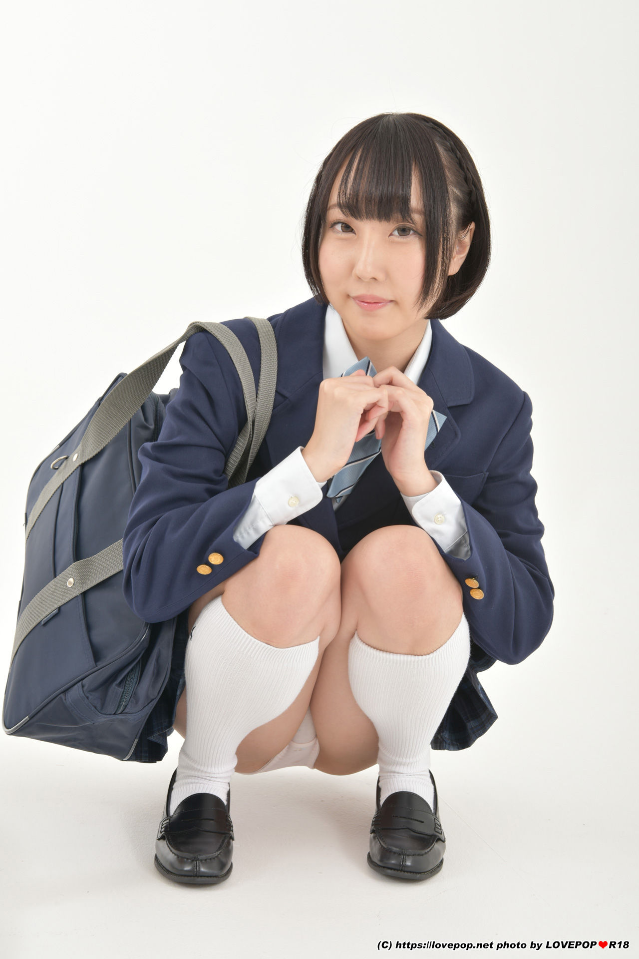 [LOVEPOP] Saku Kurosaki 黒崎さく Photoset 02/(49P)