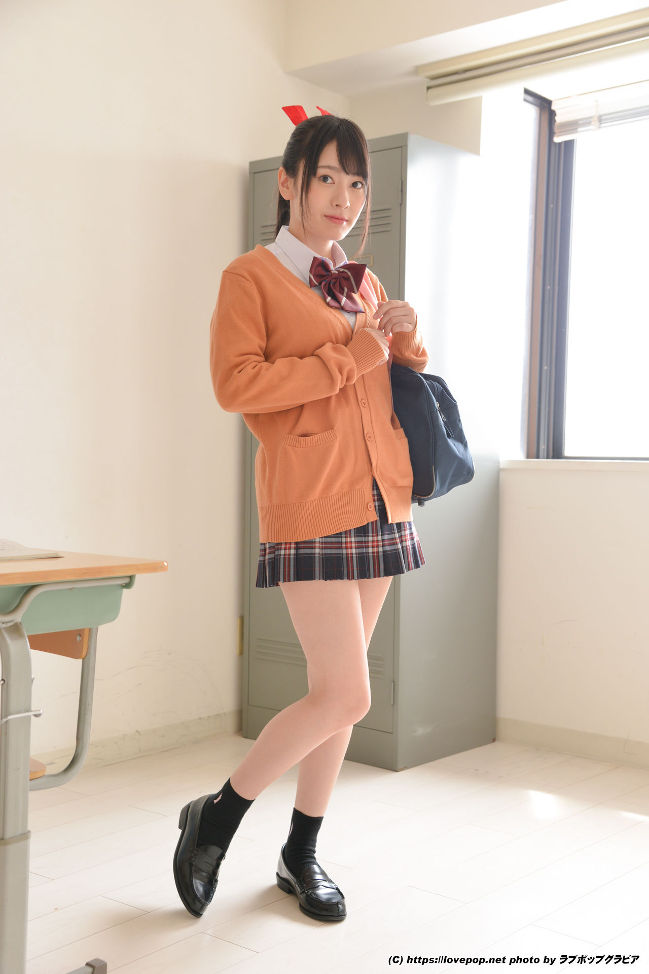 [LOVEPOP] Kotone Kuriyama 栗山ことね Photoset 04/(63P)