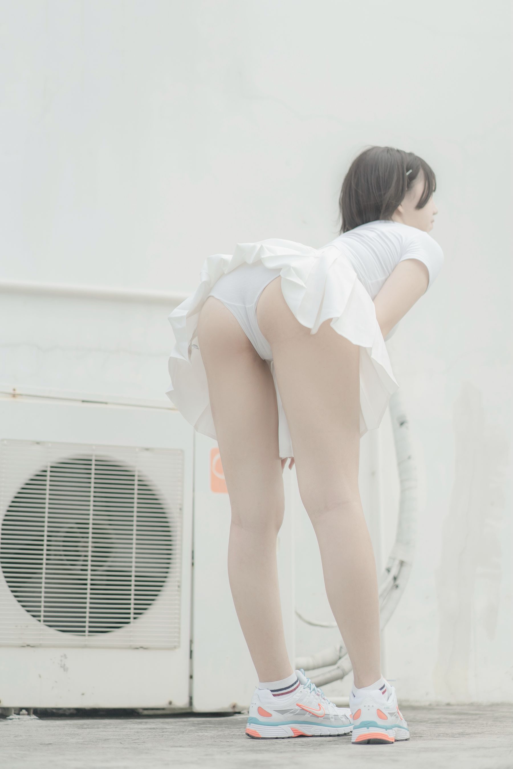 [网红COSER写真] 鬼马少女阿薰kaOri - 天台/(82P)