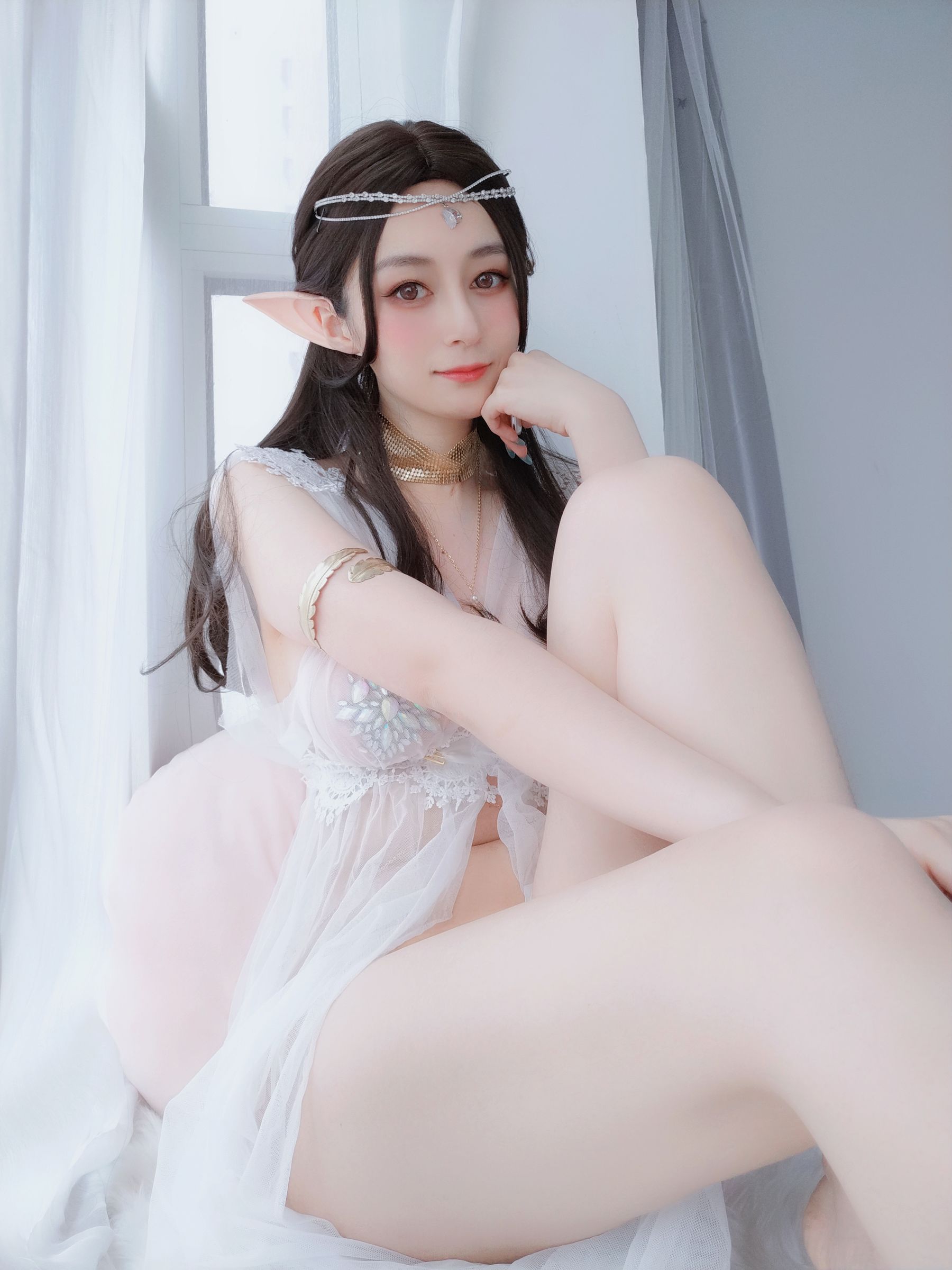 [网红COSER写真] Coser小姐姐白银 - 精灵宝石内衣/(69P)