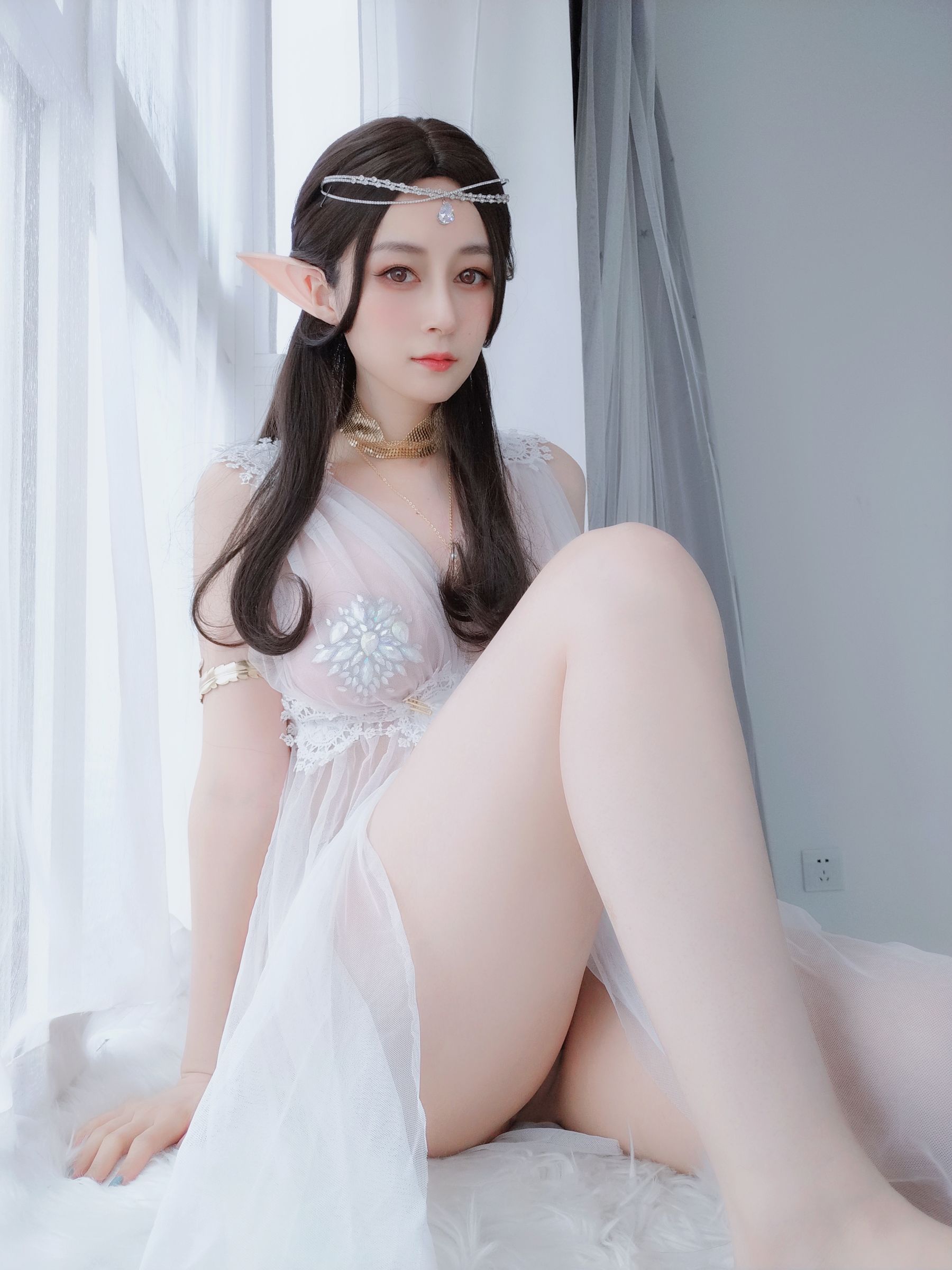 [网红COSER写真] Coser小姐姐白银 - 精灵宝石内衣/(69P)