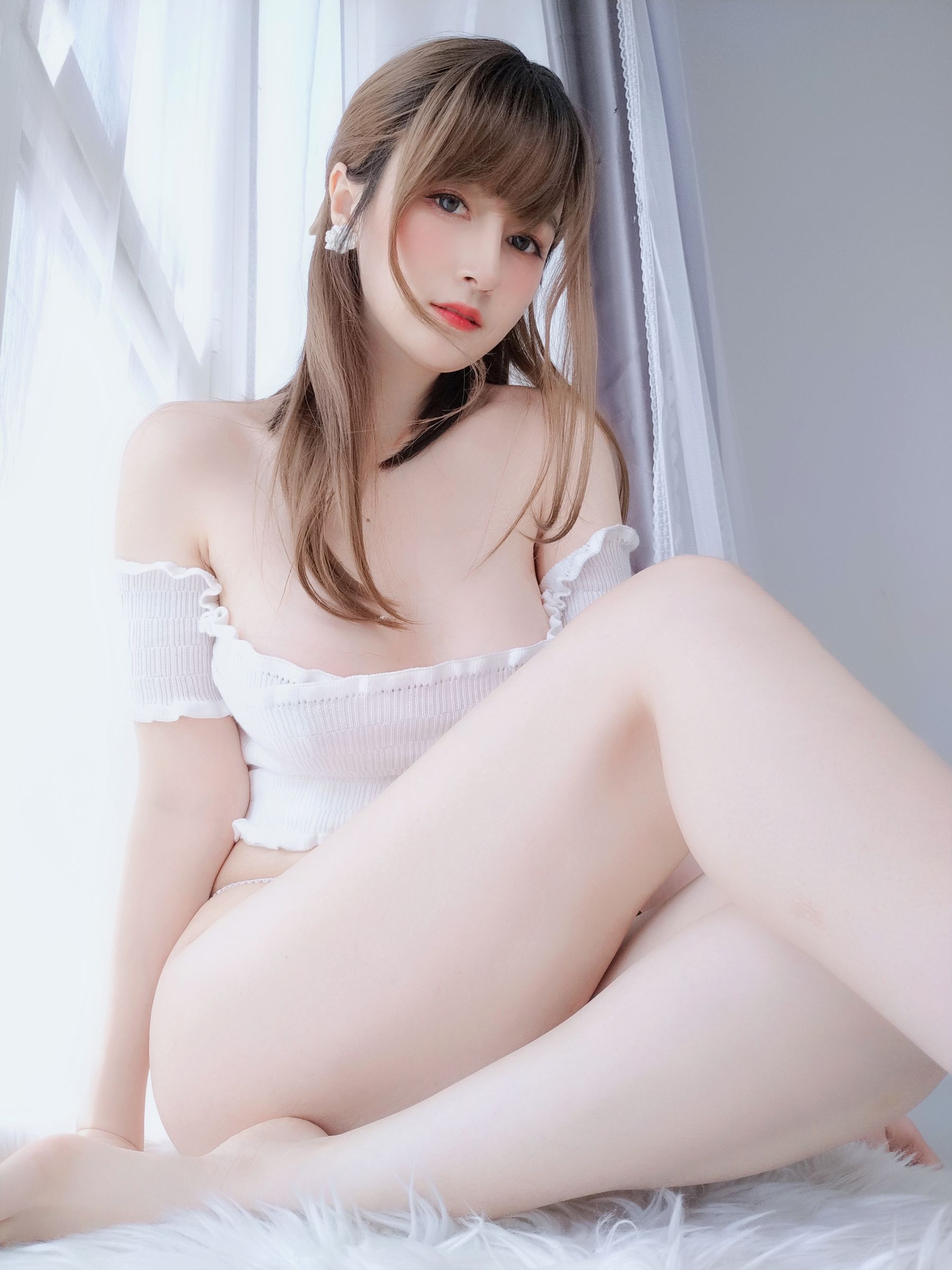 [网红COSER写真] Coser小姐姐白银 - 精灵宝石内衣/(69P)