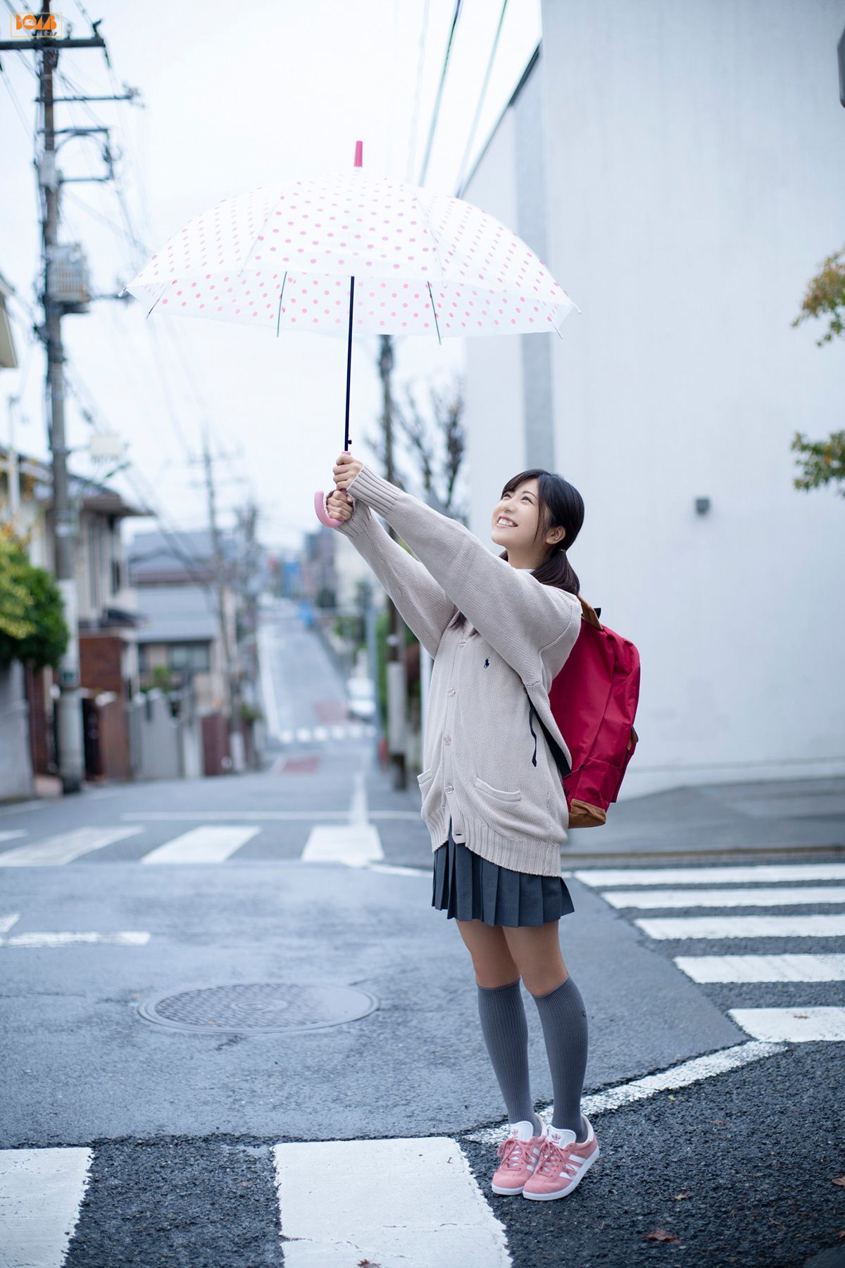 [BOMB.tv] 2020.01 Rio Yoshida 吉田莉桜『雨の土曜日、君に恋した。』/(61P)