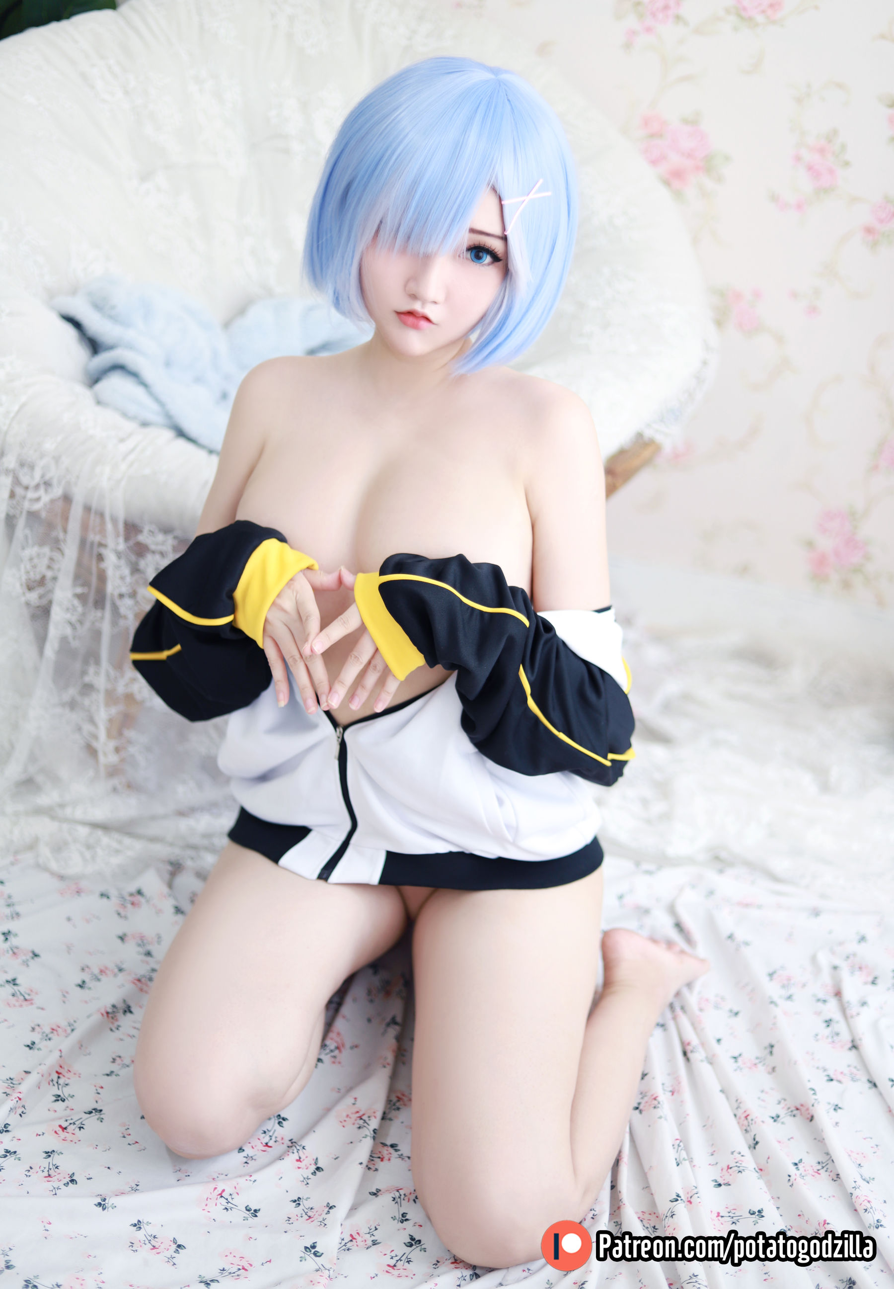 [网红COSER写真] Coser小姐姐Potato Godzilla - Rem In Subaru Jacket/(30P)