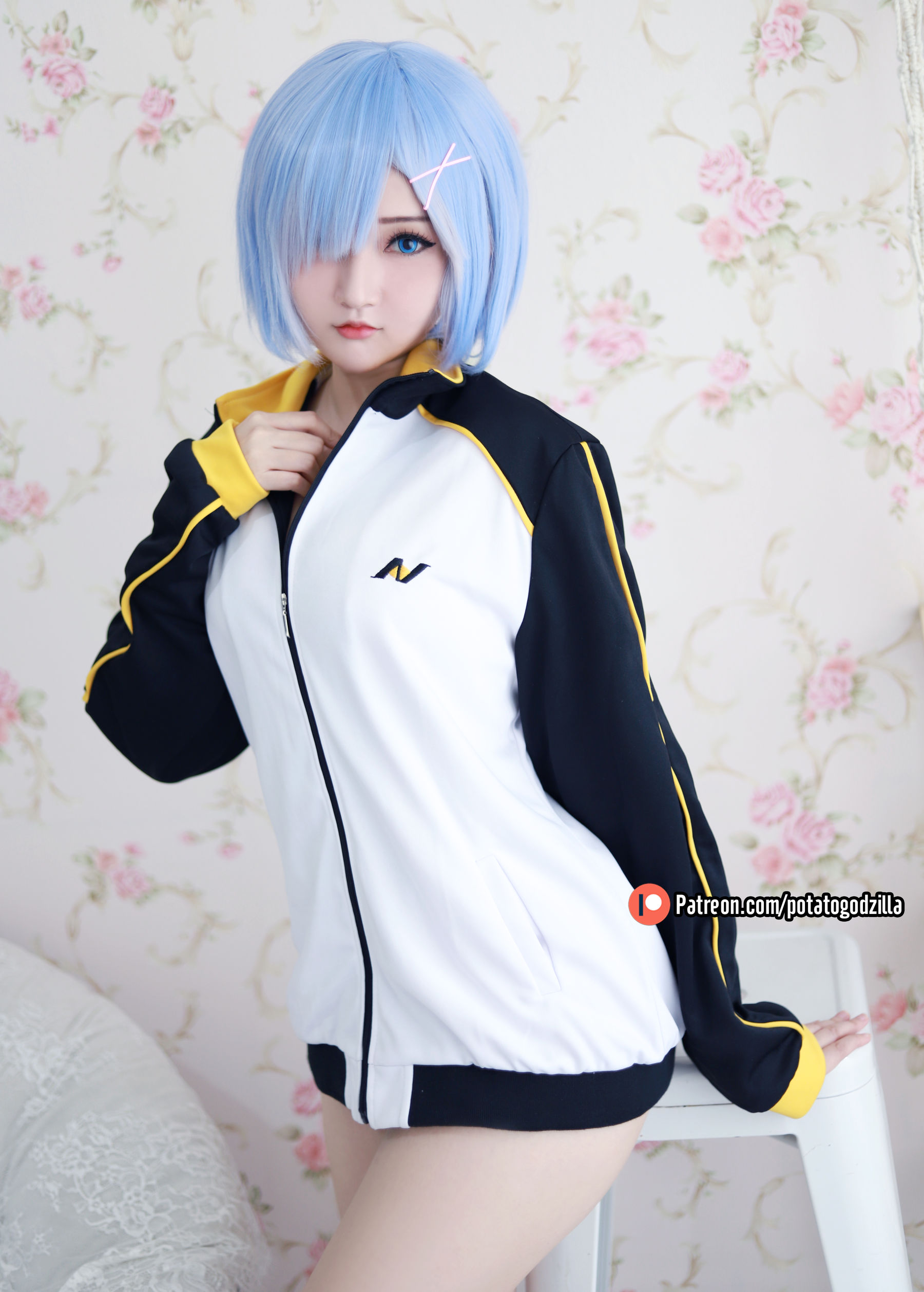 [网红COSER写真] Coser小姐姐Potato Godzilla - Rem In Subaru Jacket/(30P)