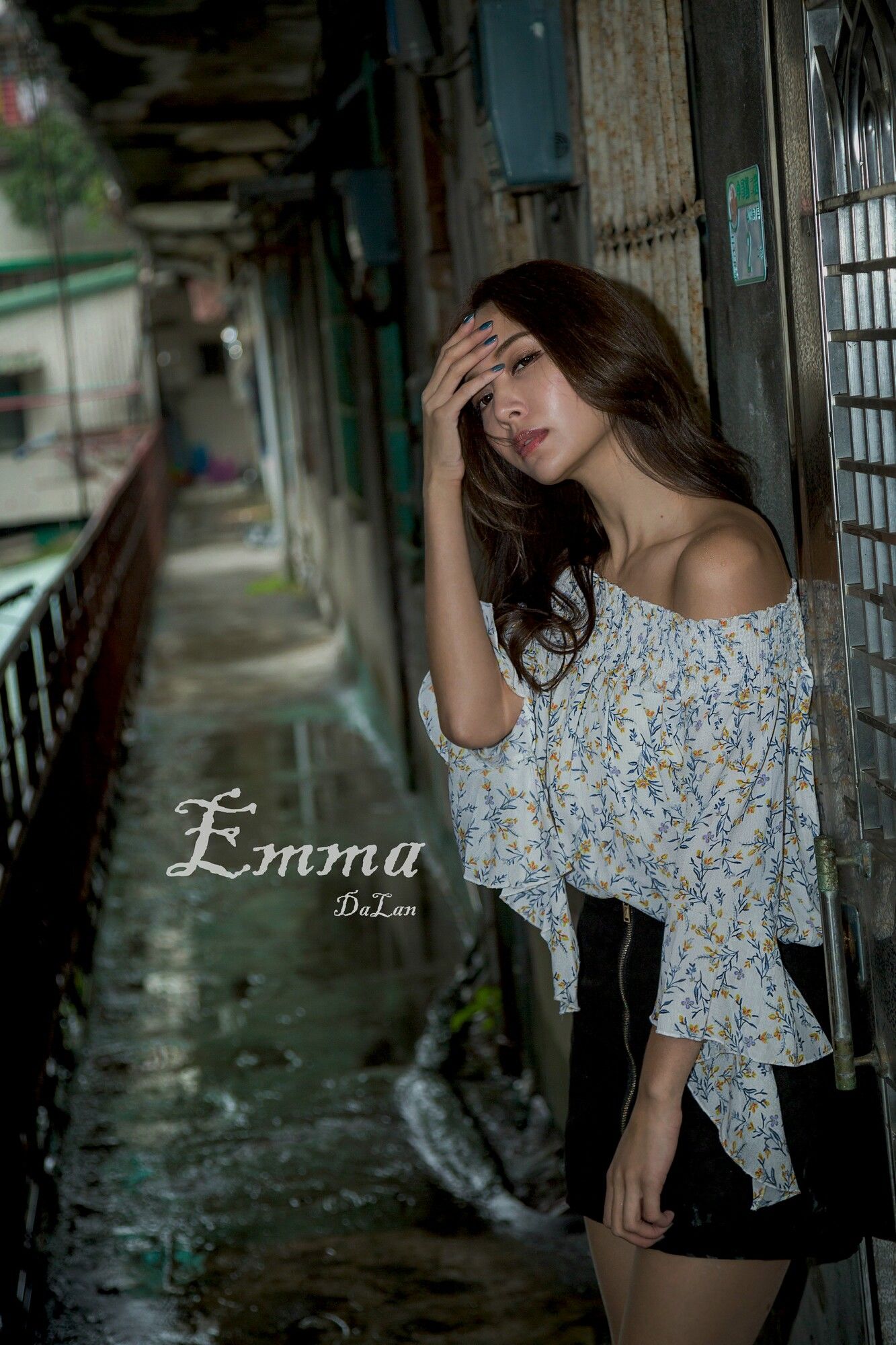 [台湾网红美女] Emma江雨恩《西藏路 南機場公寓》/(35P)