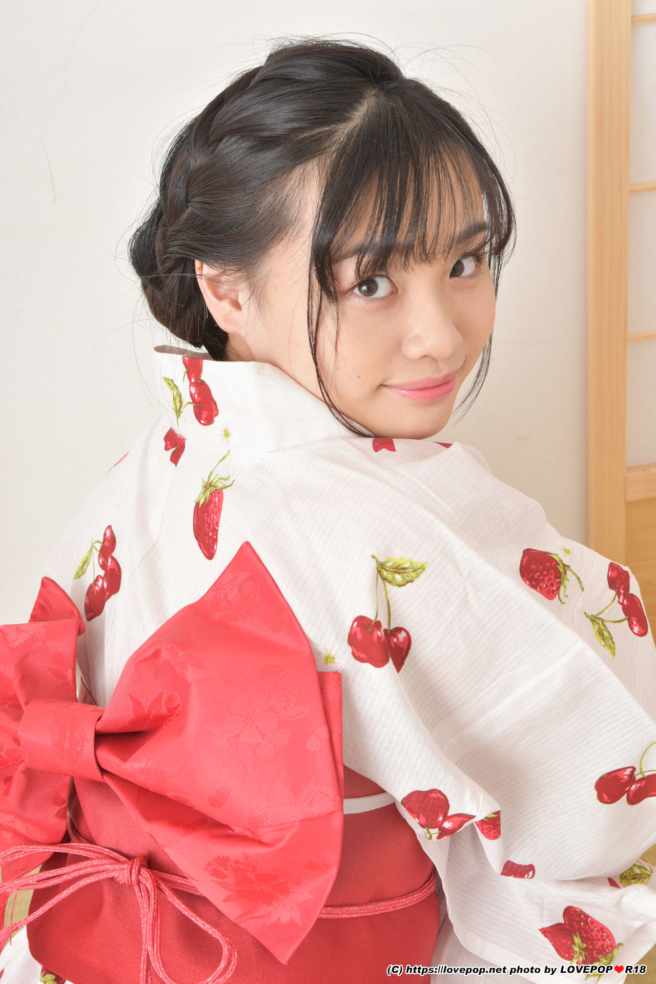 [LOVEPOP] Urara Kanon 花音うらら Photoset 02/(60P)