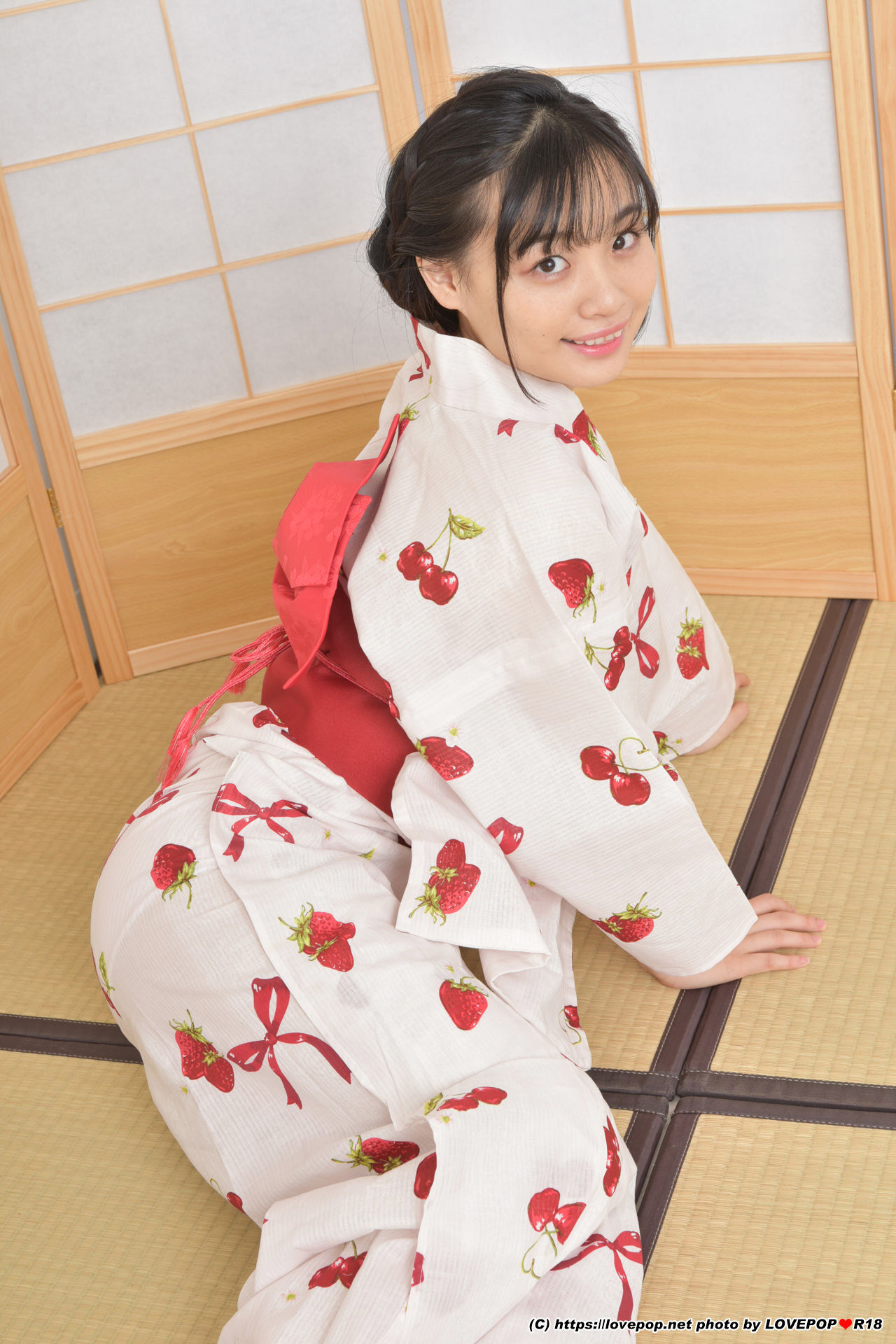 [LOVEPOP] Urara Kanon 花音うらら Photoset 02/(60P)