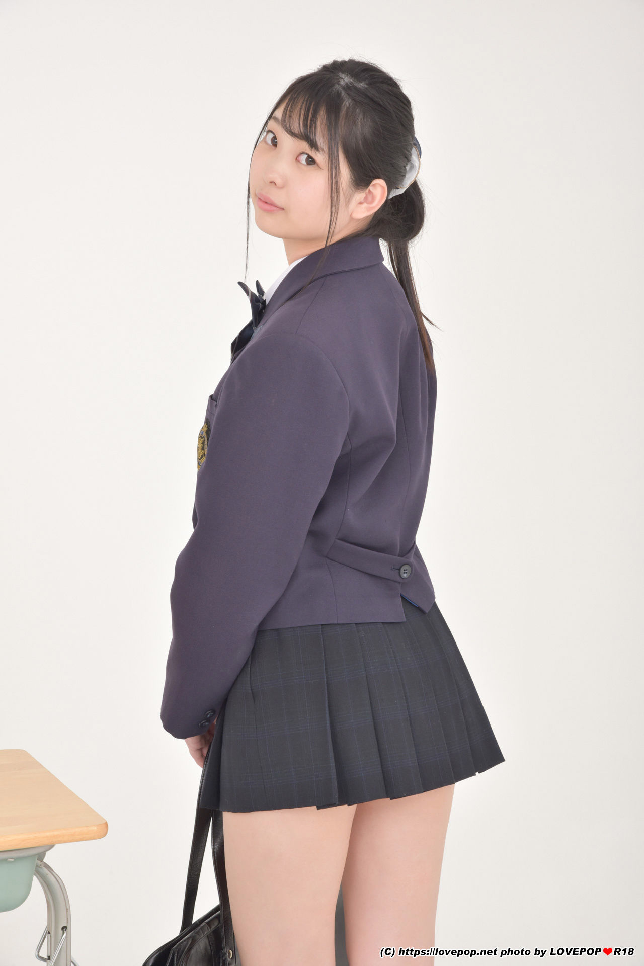 [LOVEPOP] Mayori Nishikura 西倉まより Photoset 01/(50P)