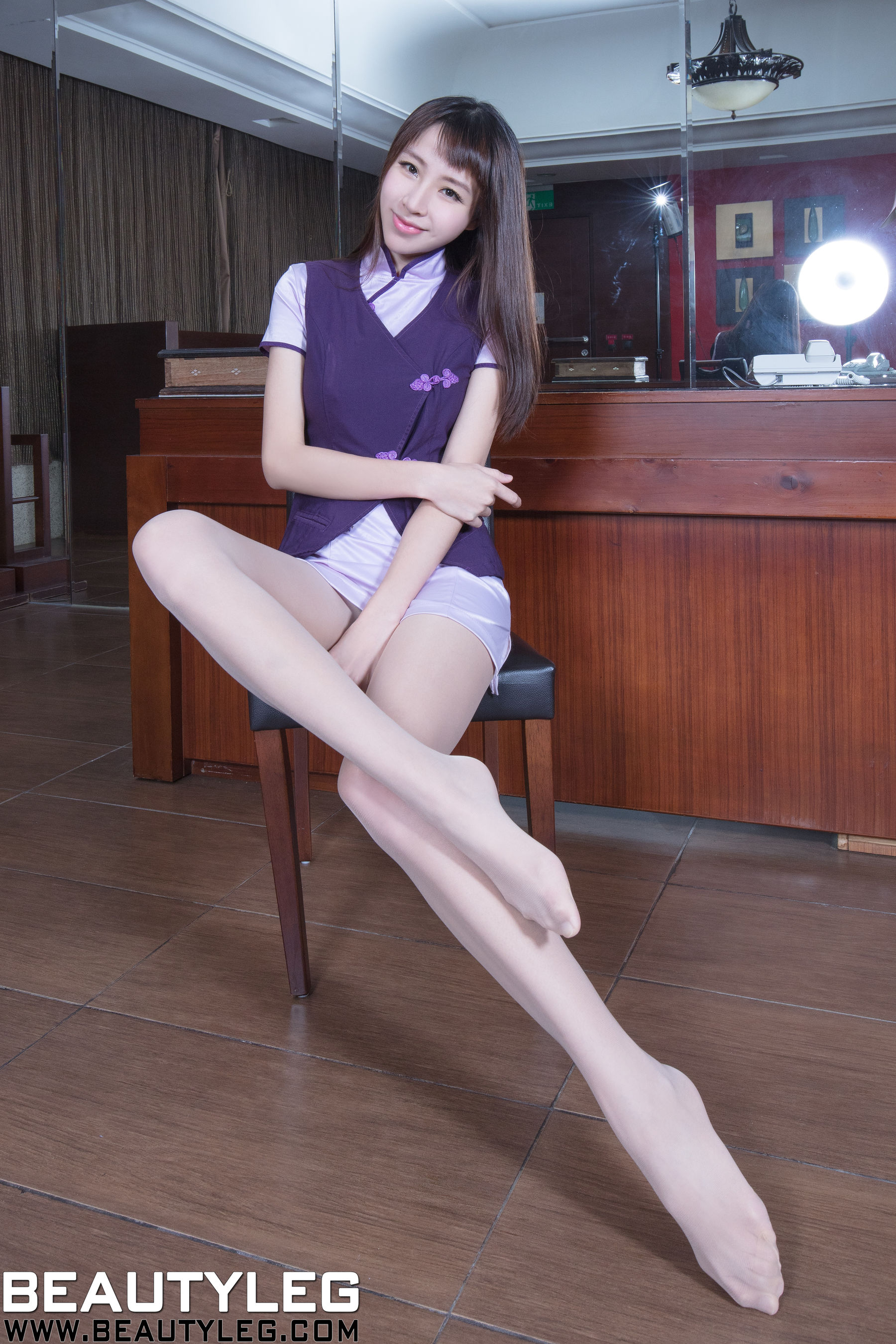 腿模Nancy《制服 透视蕾丝 肉丝美腿》 [Beautyleg] No.1580/(43P)