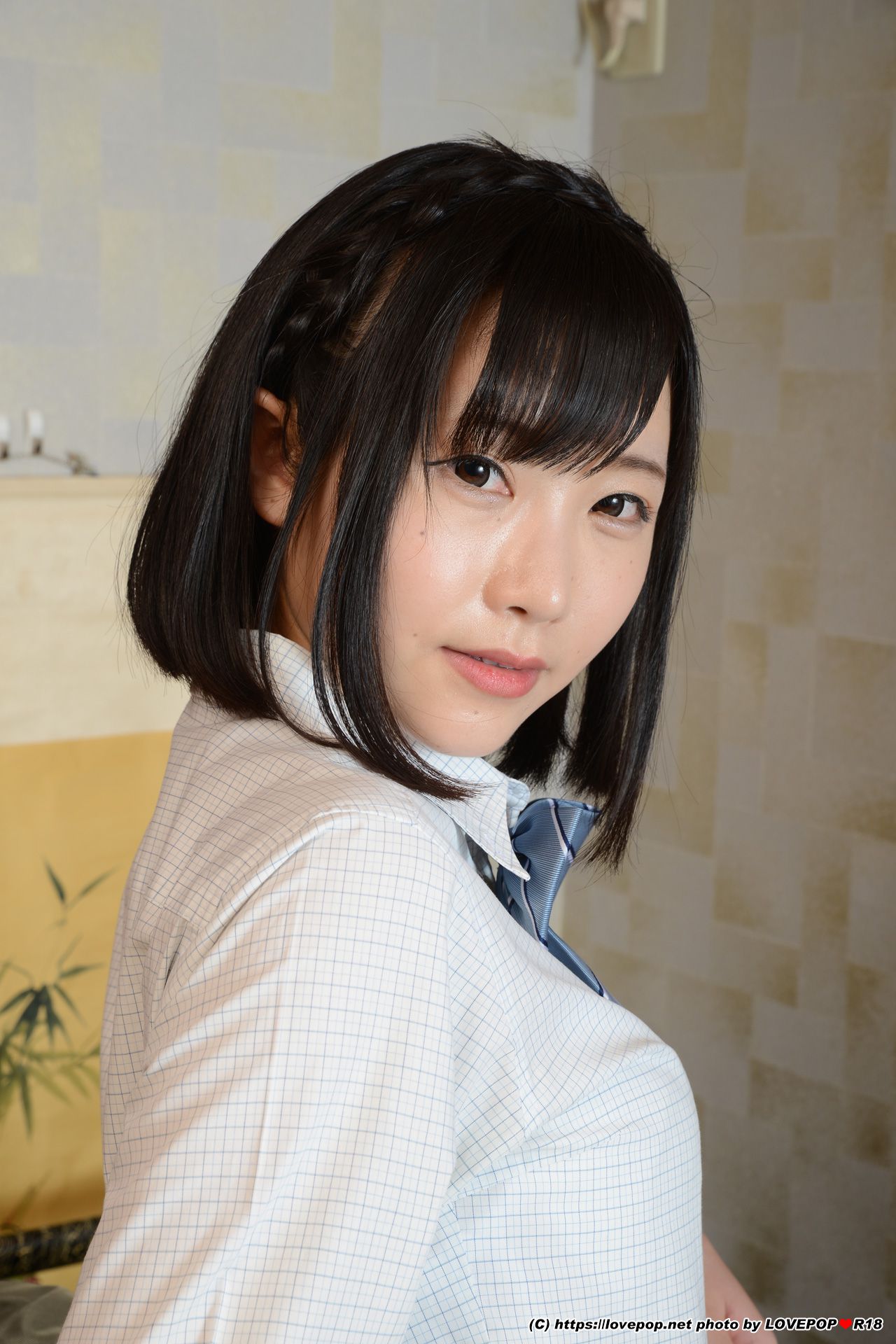 [LOVEPOP] Yui Shirasaka 白坂有以 Photoset 05/(38P)