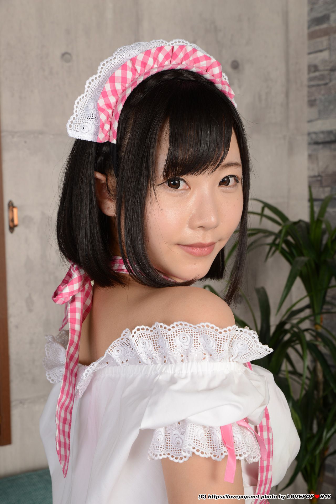 [LOVEPOP] Yui Shirasaka 白坂有以 Photoset 04/(43P)