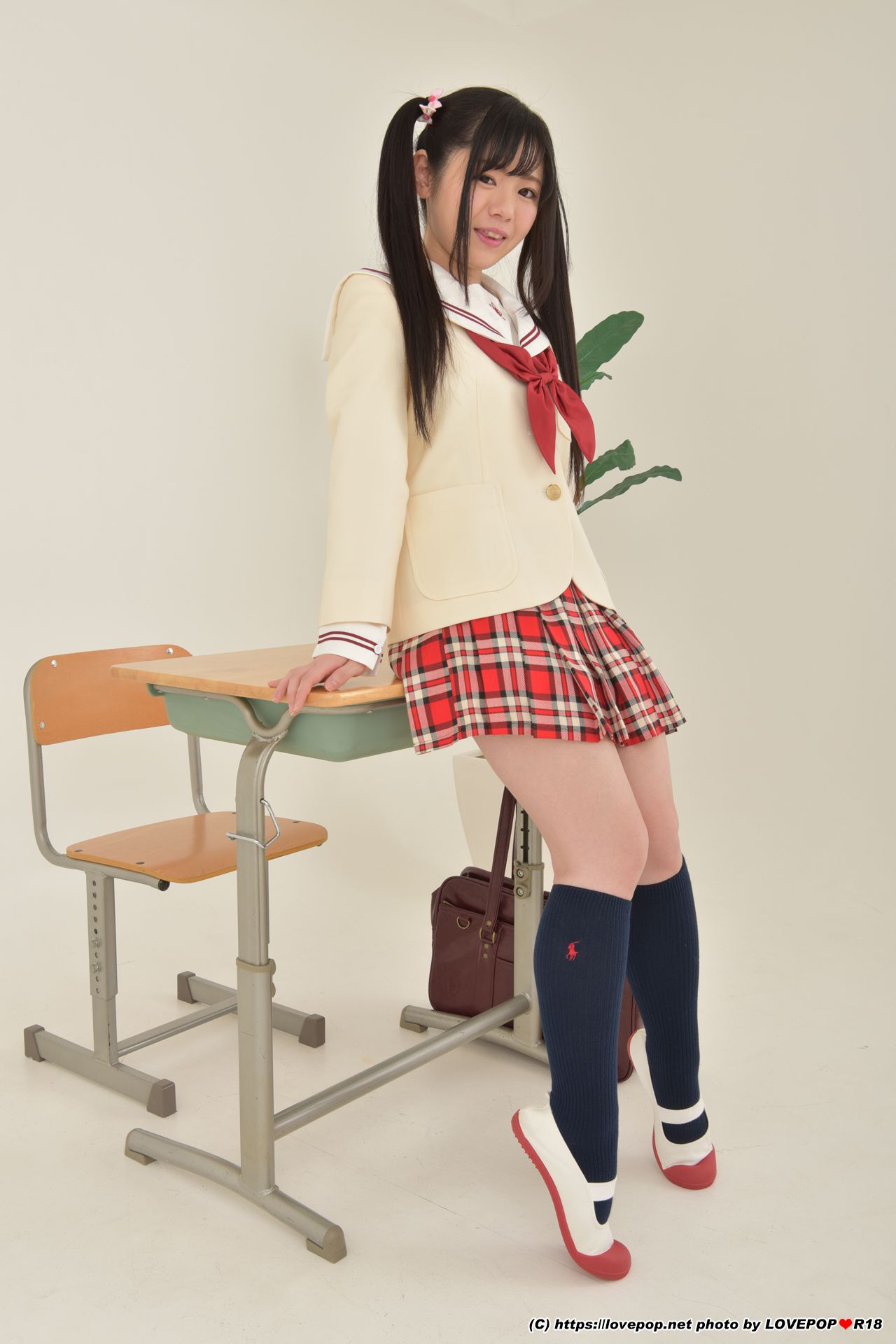 [LOVEPOP] Rino Harukawa 春川莉乃 Photoset 01/(52P)