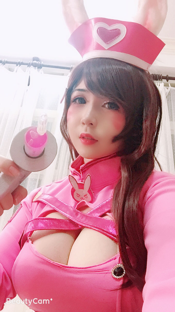 [COS福利] Uy Uy - D.VA Bunny Nurse/(32P)