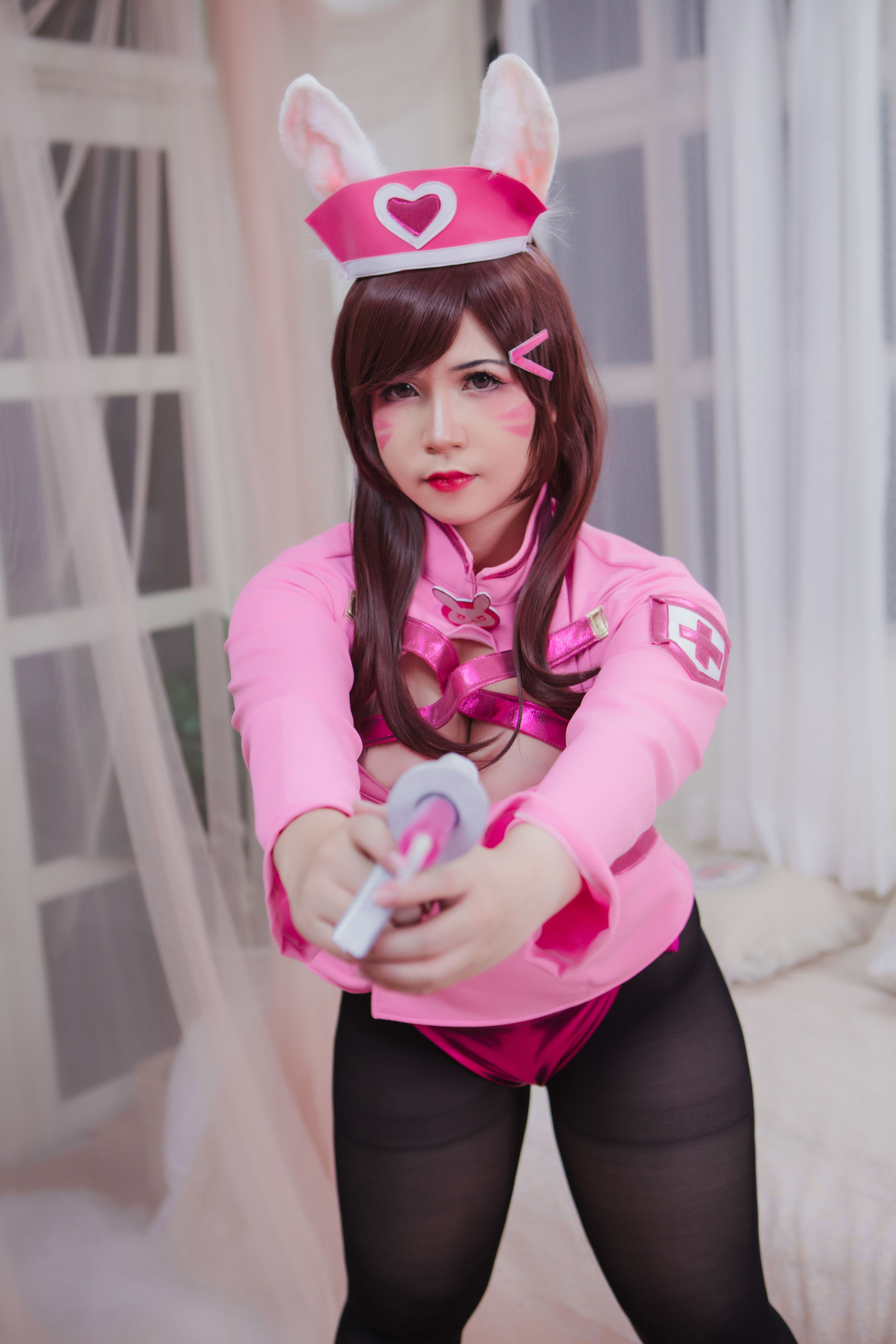 [COS福利] Uy Uy - D.VA Bunny Nurse/(32P)