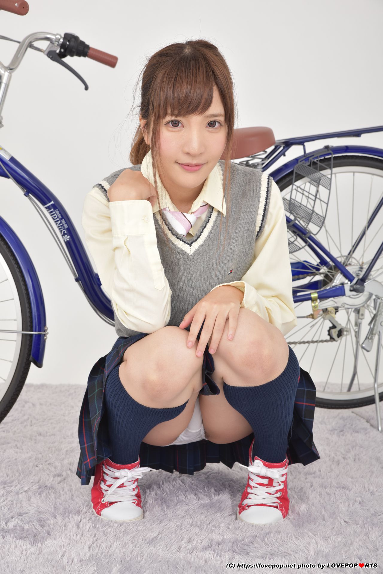 [LOVEPOP] Ayami Shionogi 汐乃木あやみ Photoset 04/(48P)