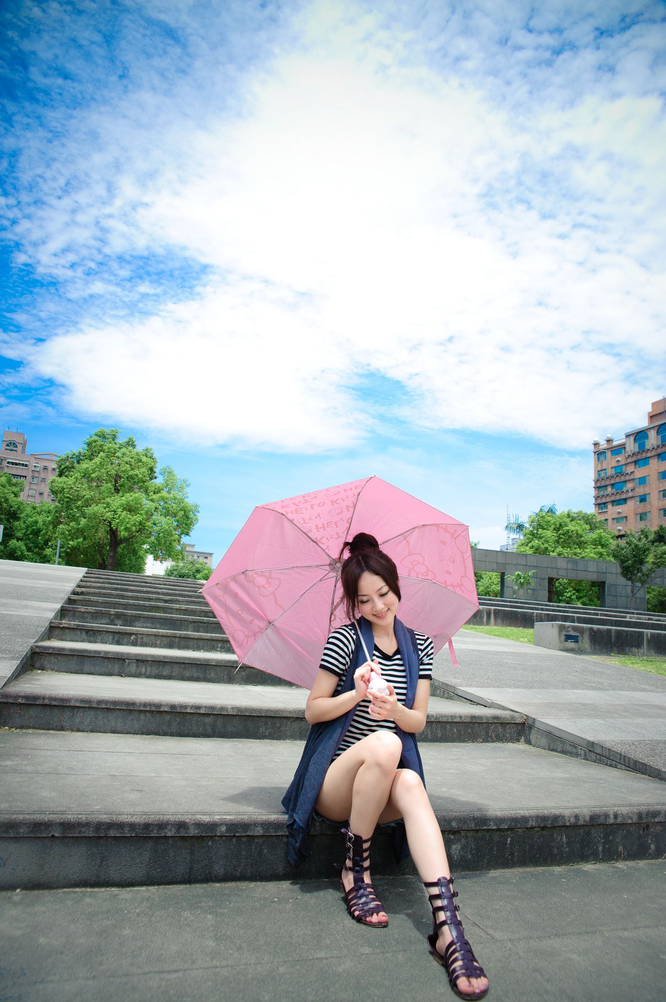 张允霏/果子MM《永和四號公園外拍》/(56P)