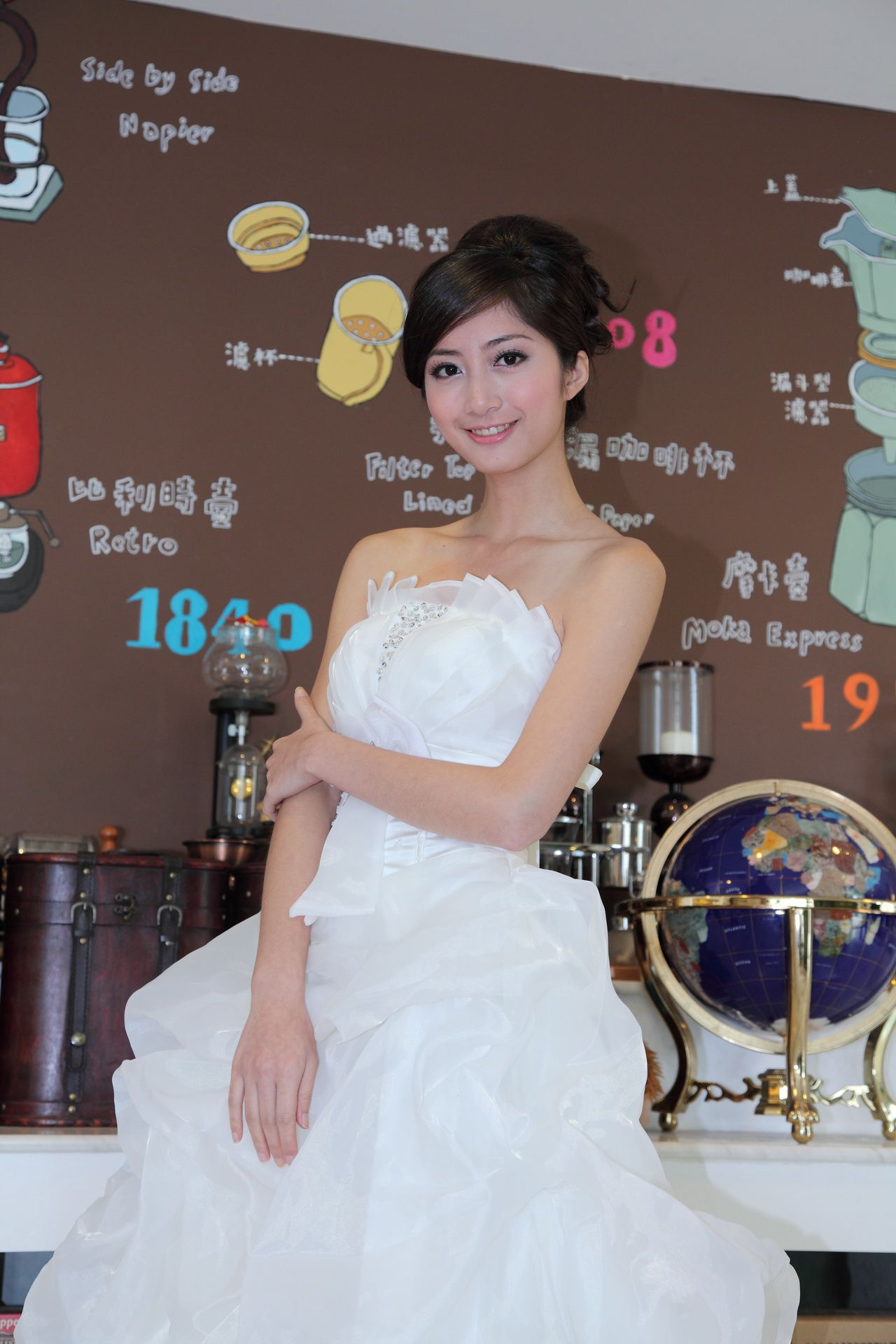 台湾气质美女Emily《唯美白色婚纱》/(41P)