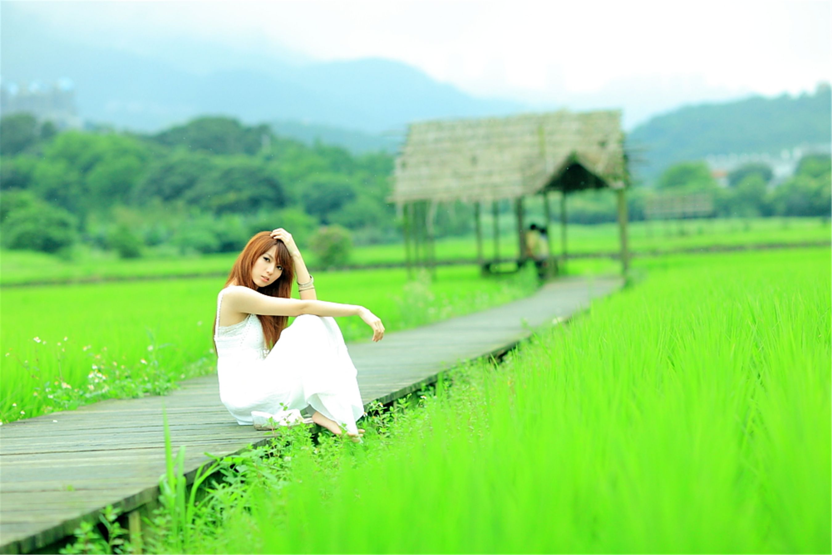 台湾正妹小静《农场初夏田园风光》唯美白裙系列/(119P)