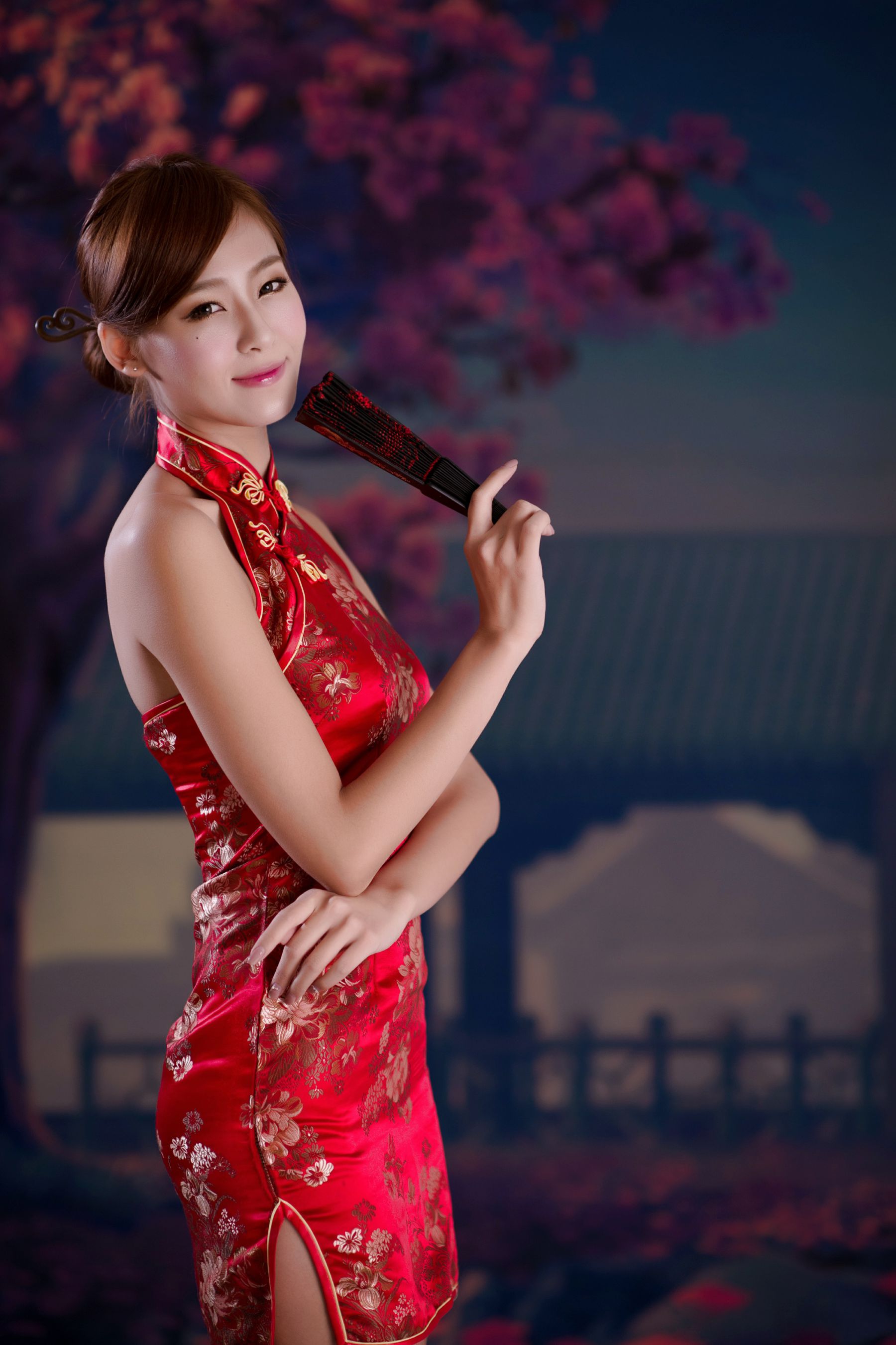 台湾女神Winnie小雪《古典红色旗袍》/(42P)