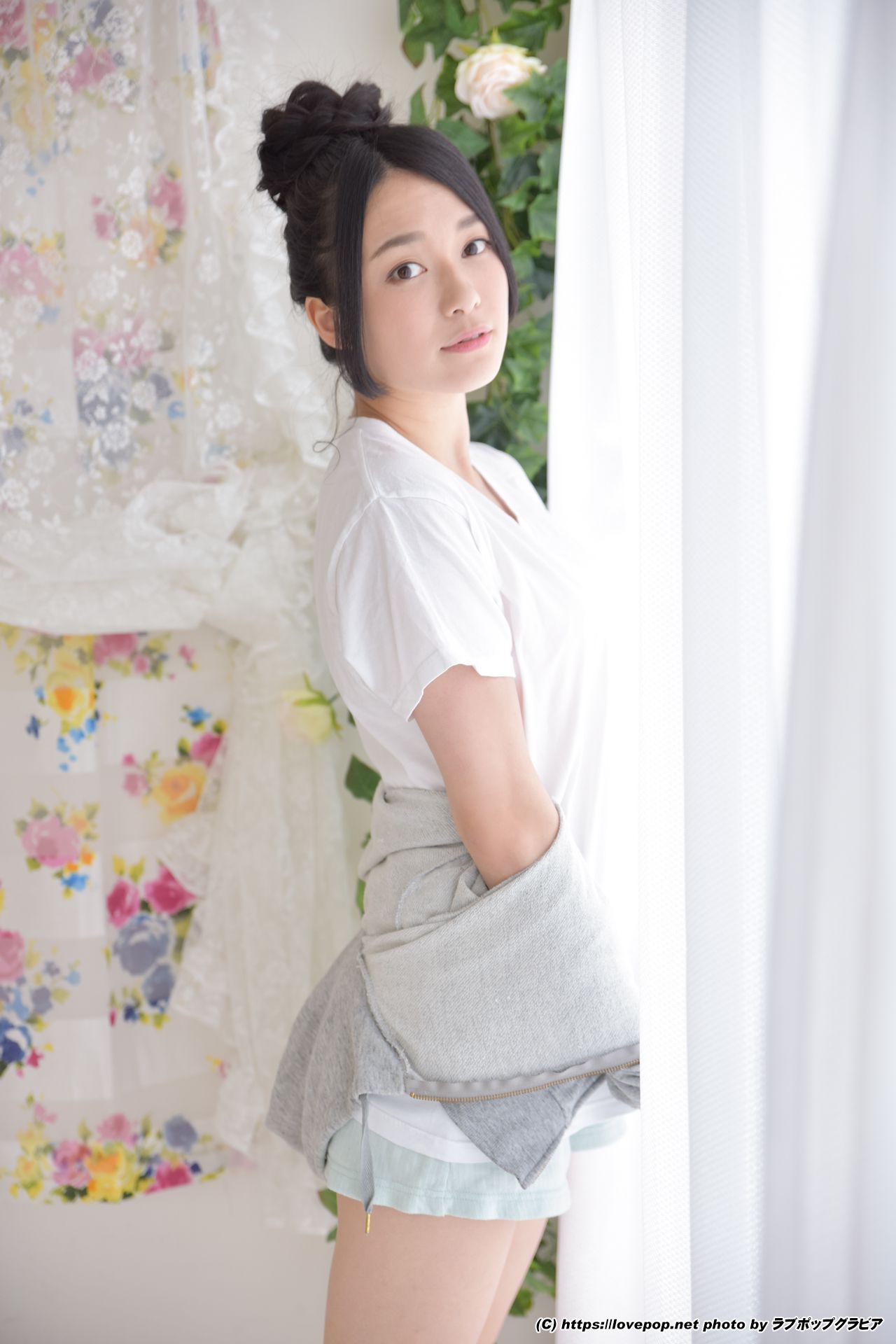 [LOVEPOP] Tomoe Yamanaka 山中知恵 Photoset 03/(53P)