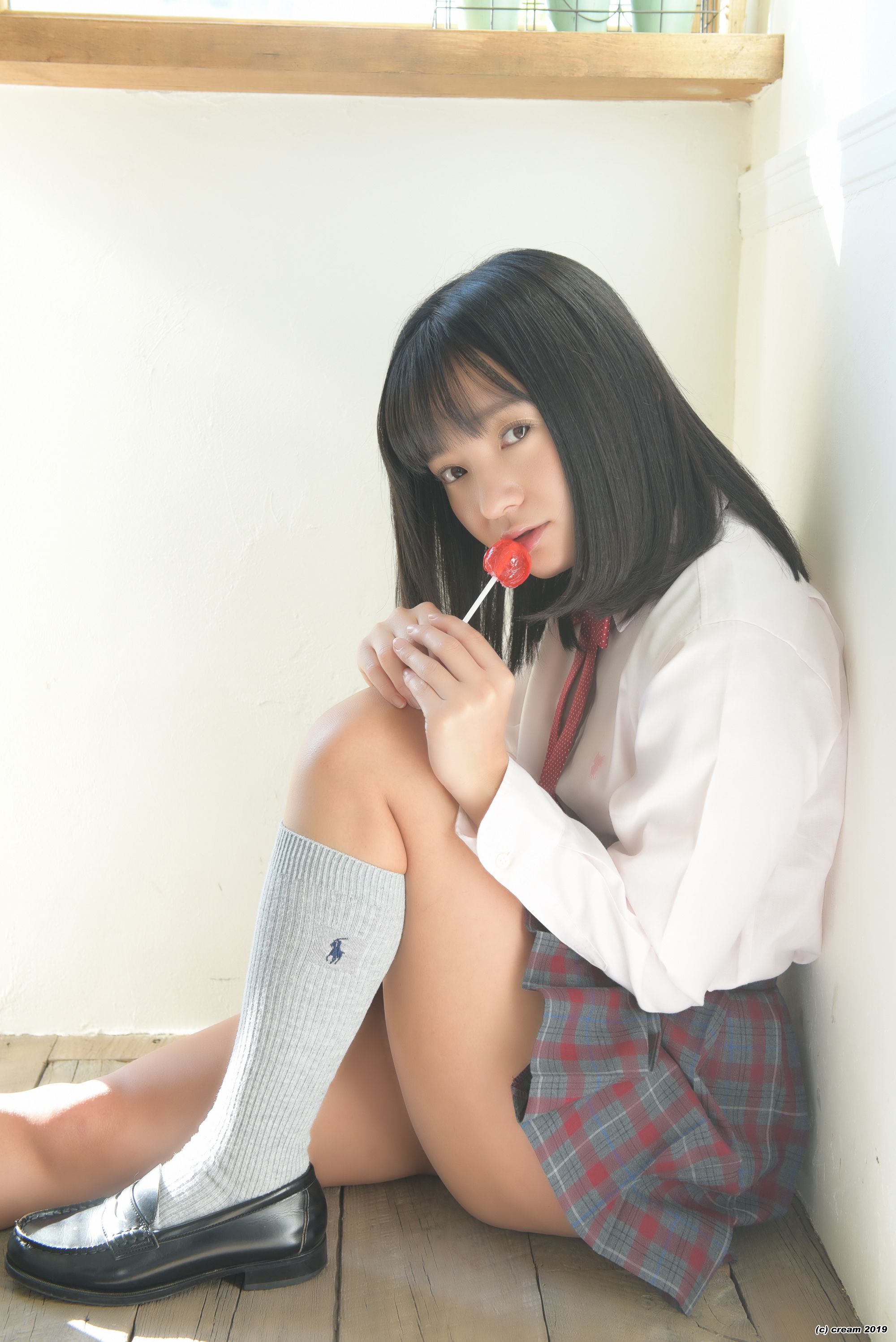 [LOVEPOP] Ayana Nishinaga 西永彩奈 Ayana Stripes - (Cream) - PPV/(100P)