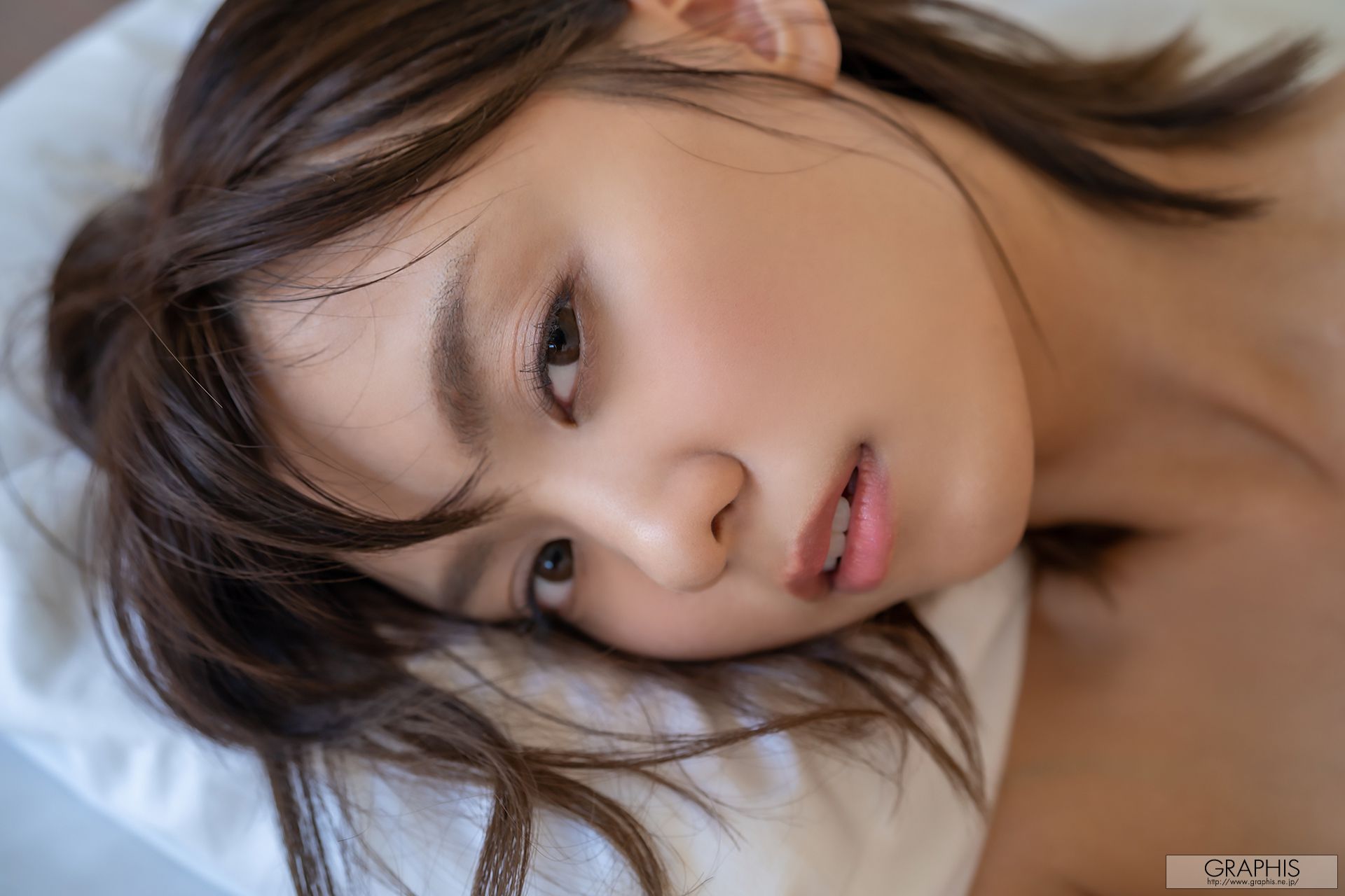 [Graphis] First Gravure 初脱ぎ娘 No.167 Suzu Monami もなみ鈴/(62P)