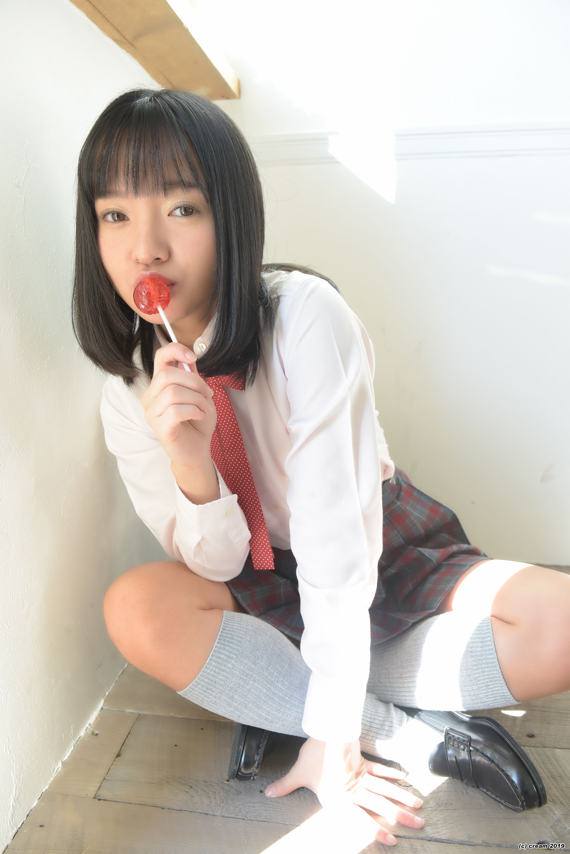 [LOVEPOP] Ayana Nishinaga 西永彩奈 Ayana Stripes - (Cream) - PPV/(100P)