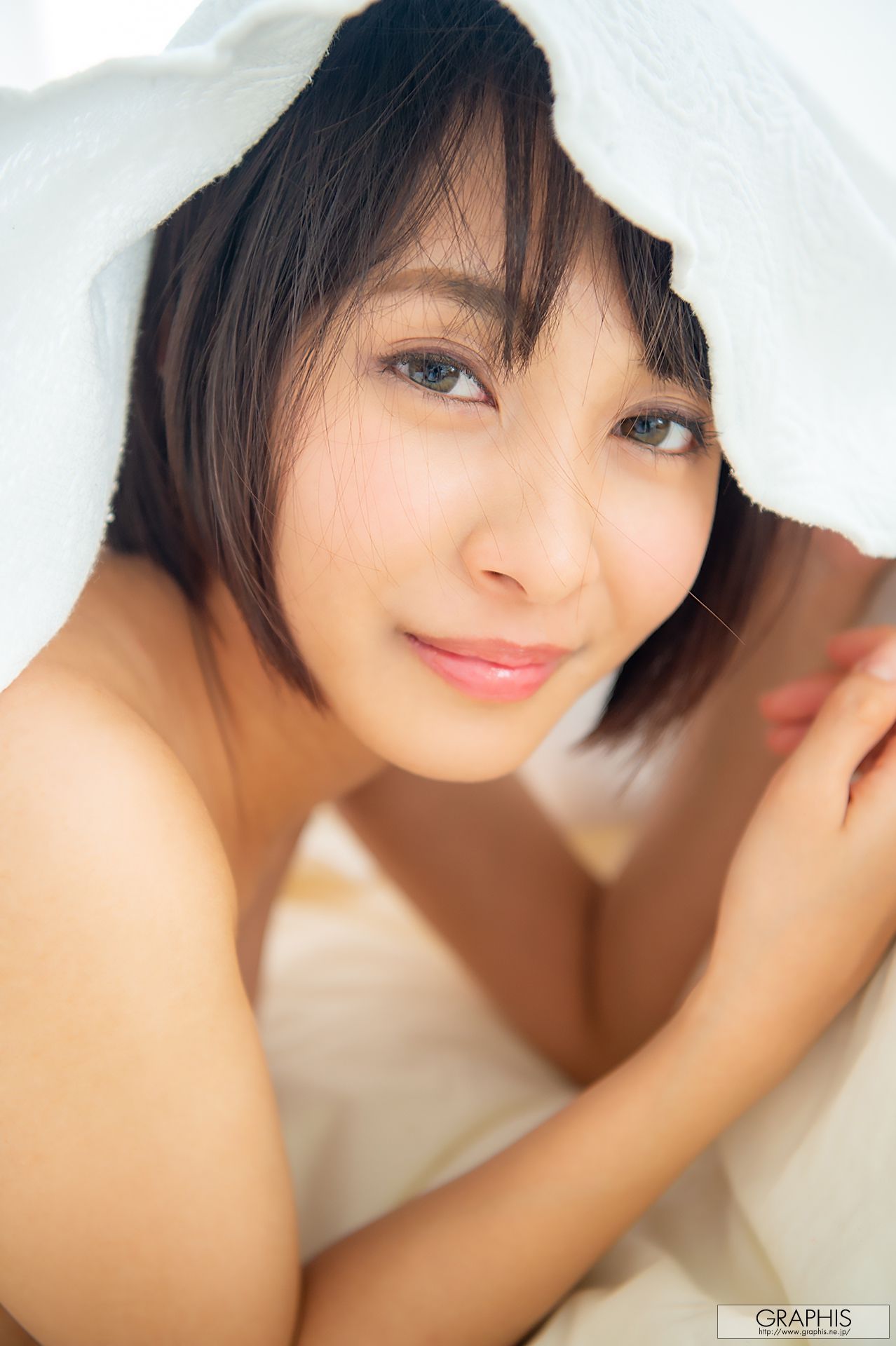 [Graphis] First Gravure 初脱ぎ娘 No.164 Rika Aimi 逢見リカ/(63P)