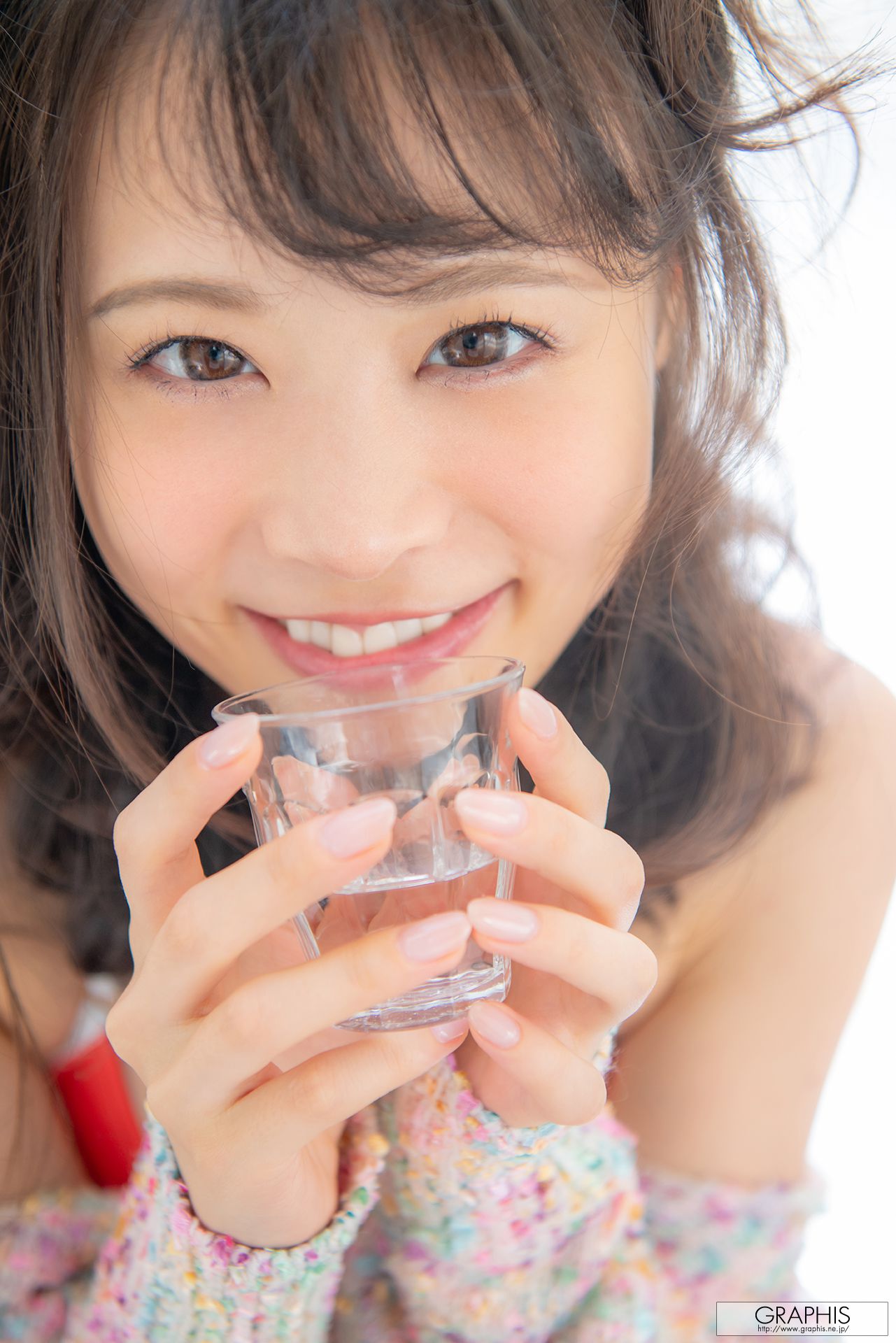 [Graphis] First Gravure 初脱ぎ娘 No.168 Hiyori Yoshioka 吉岡ひより/(70P)