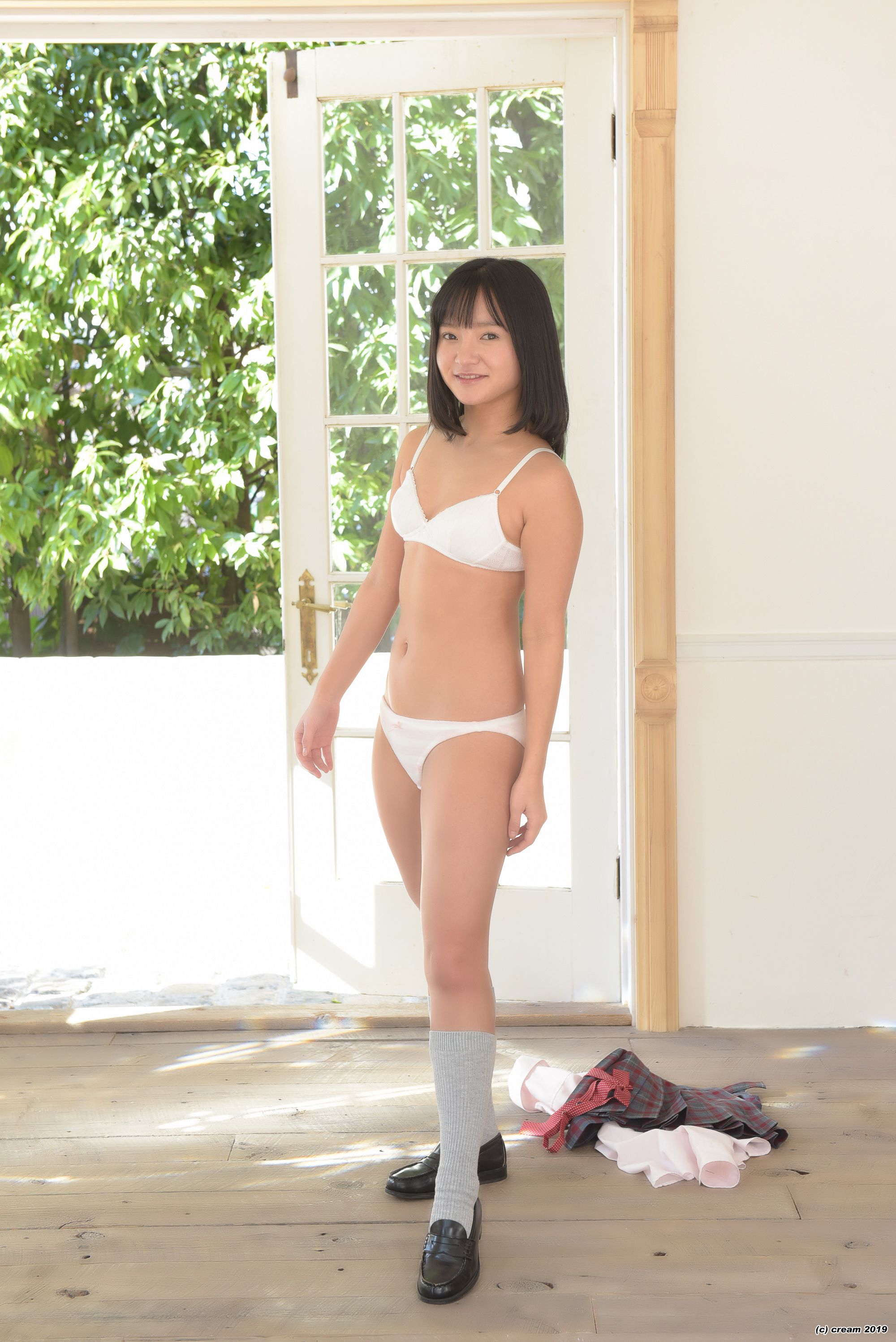 [LOVEPOP] Ayana Nishinaga 西永彩奈 Ayana Stripes - (Cream) - PPV/(100P)