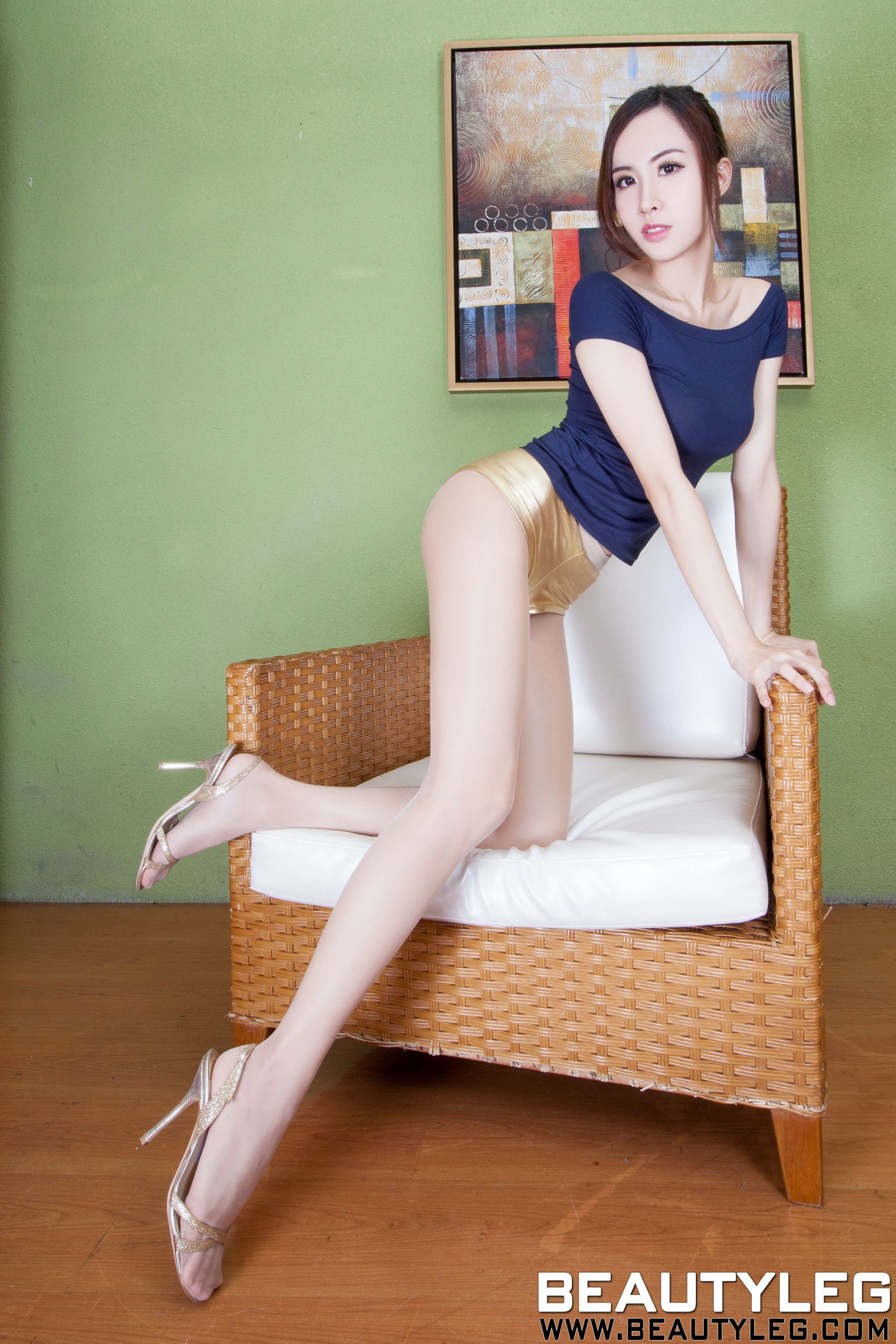 [Beautyleg] NO.1027 Dora 美腿写真集/(53P)