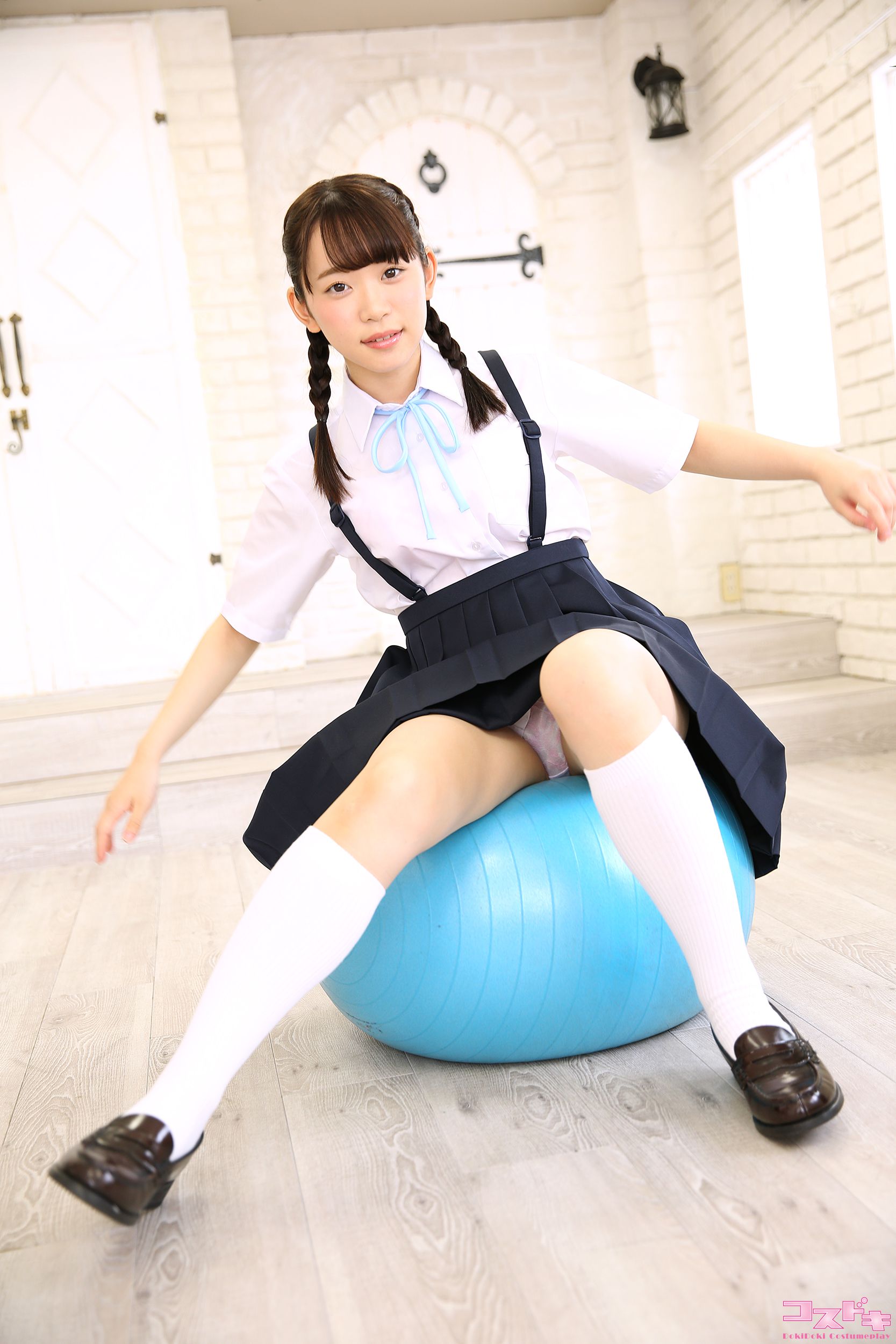 [Cosdoki] Yura Kano 架乃ゆら kanoyura_pic_seifuku2/(36P)