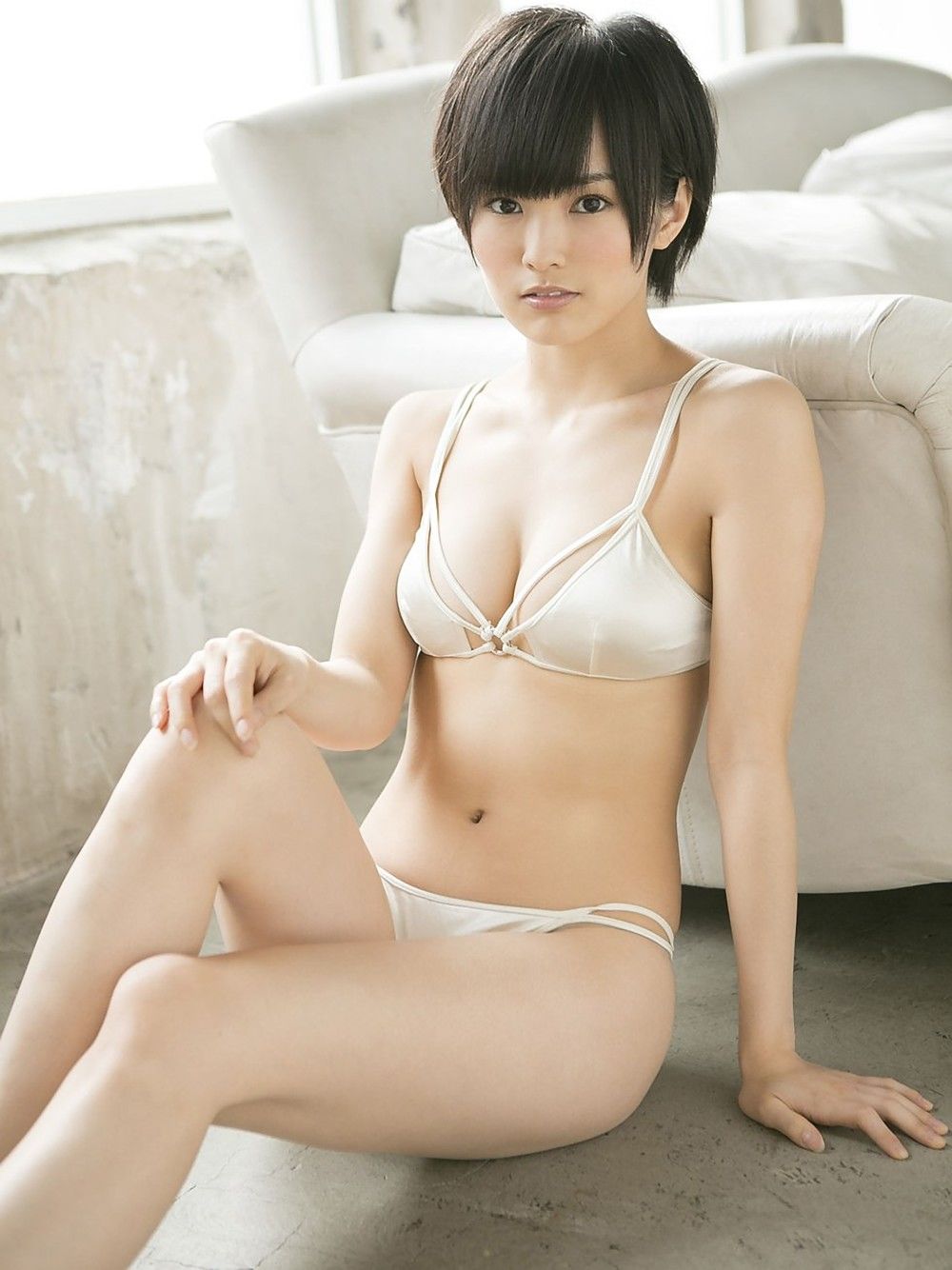 [Young Champion] 2013年No.13 山本彩/(34P)