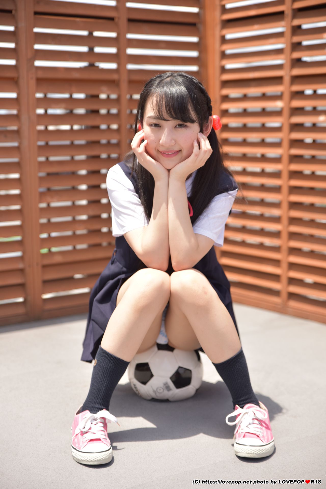 [LOVEPOP] Hinano Kanzaka 神坂ひなの Photoset 04/(37P)