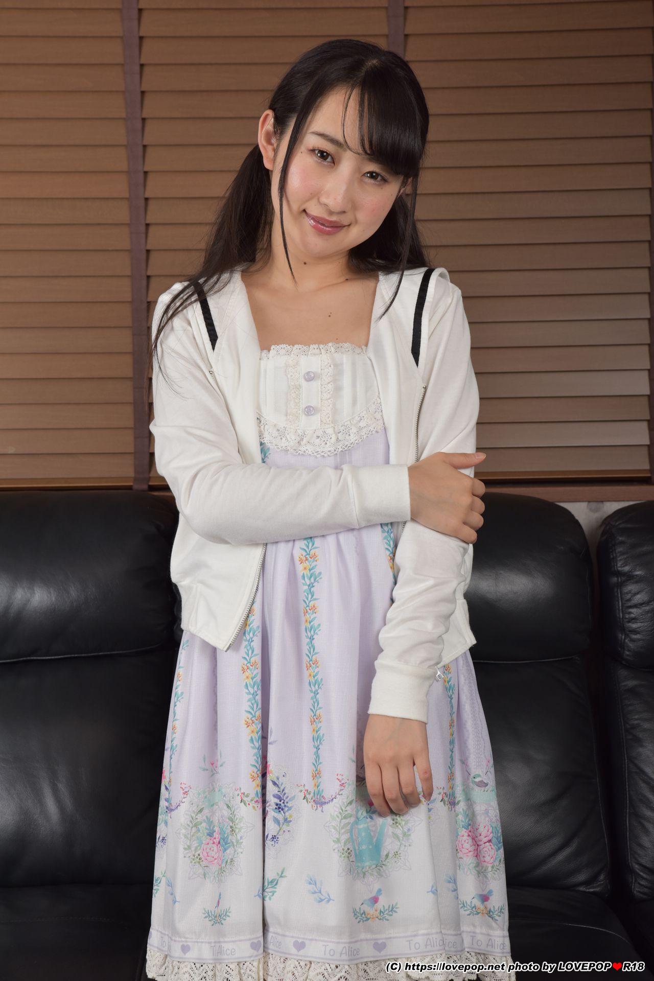 [LOVEPOP] Hinano Kanzaka 神坂ひなの Photoset 03/(44P)