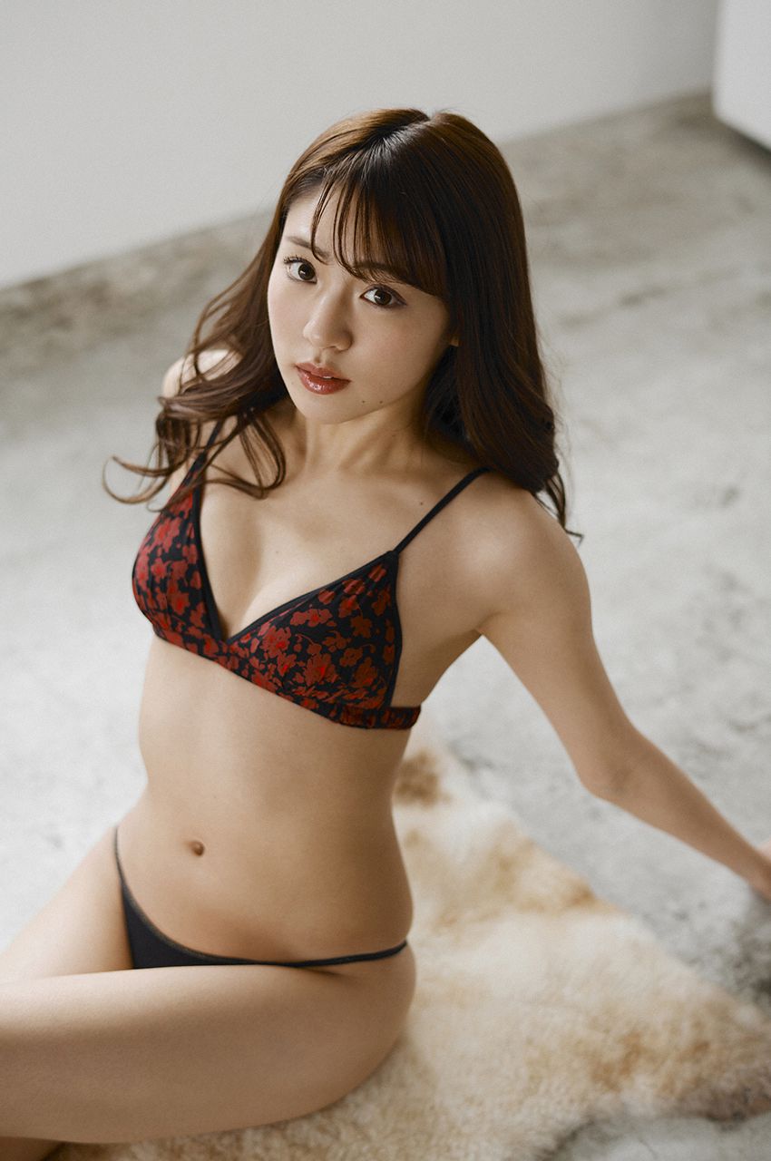 [WPB-net] EXtra228 Yuumi Shida 志田友美 スペシャル写真集「東京物語」/(126P)