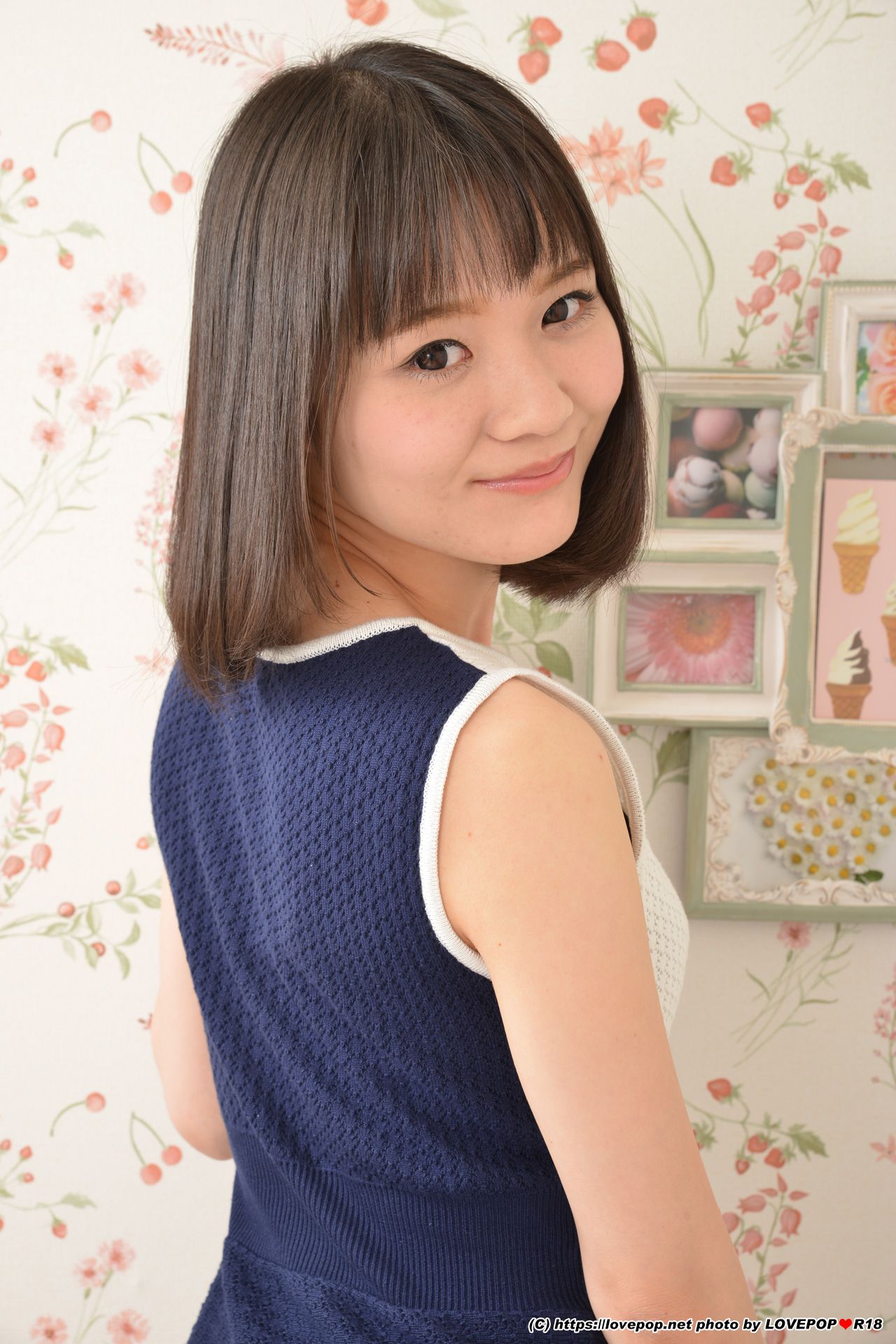 [LOVEPOP] Kaede Nishiyama 西山楓 Photoset 05/(55P)