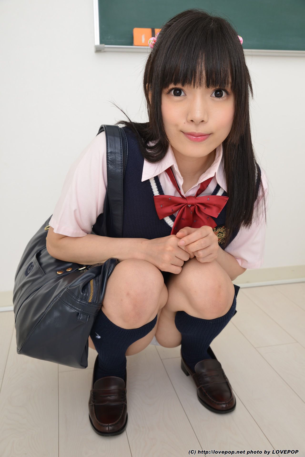 [LOVEPOP] Miyako Akane 赤根京 Photoset 06/(63P)