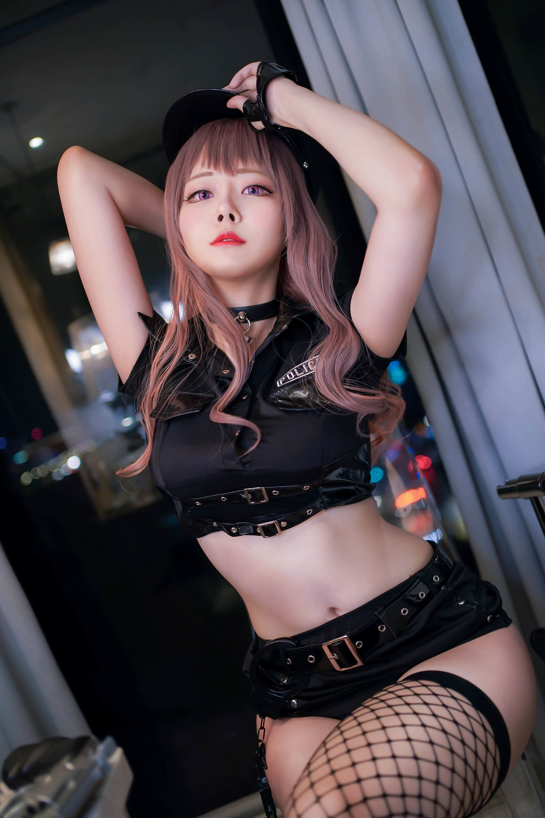 [Cosplay] COS妹子Arty亞緹 - 女警网袜/(25P)