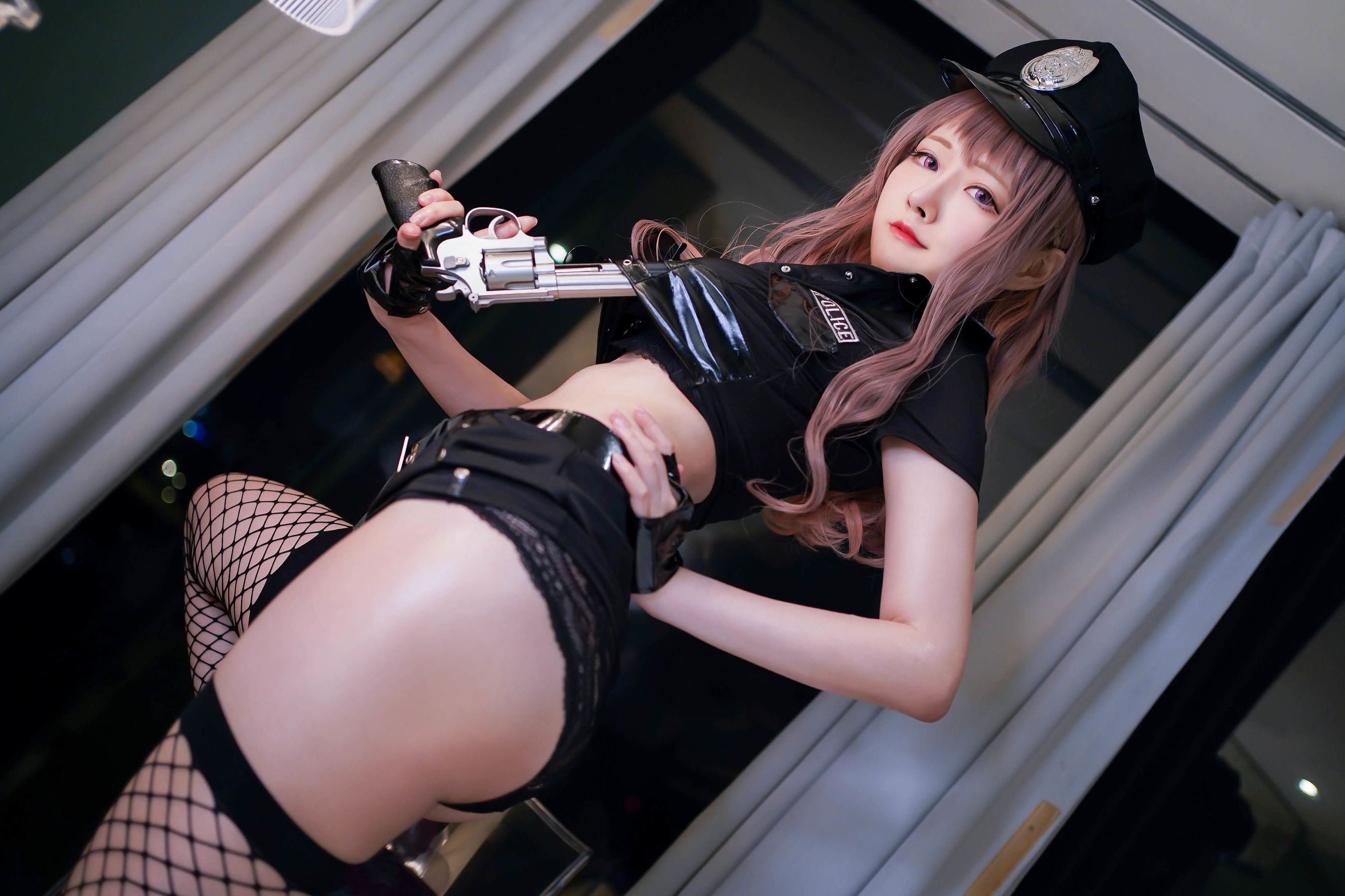 [Cosplay] COS妹子Arty亞緹 - 女警网袜/(25P)