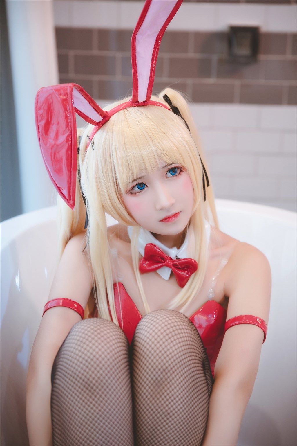 [Cosplay] 微博妹子三度_69 - 黑丝兔女郎/(40P)