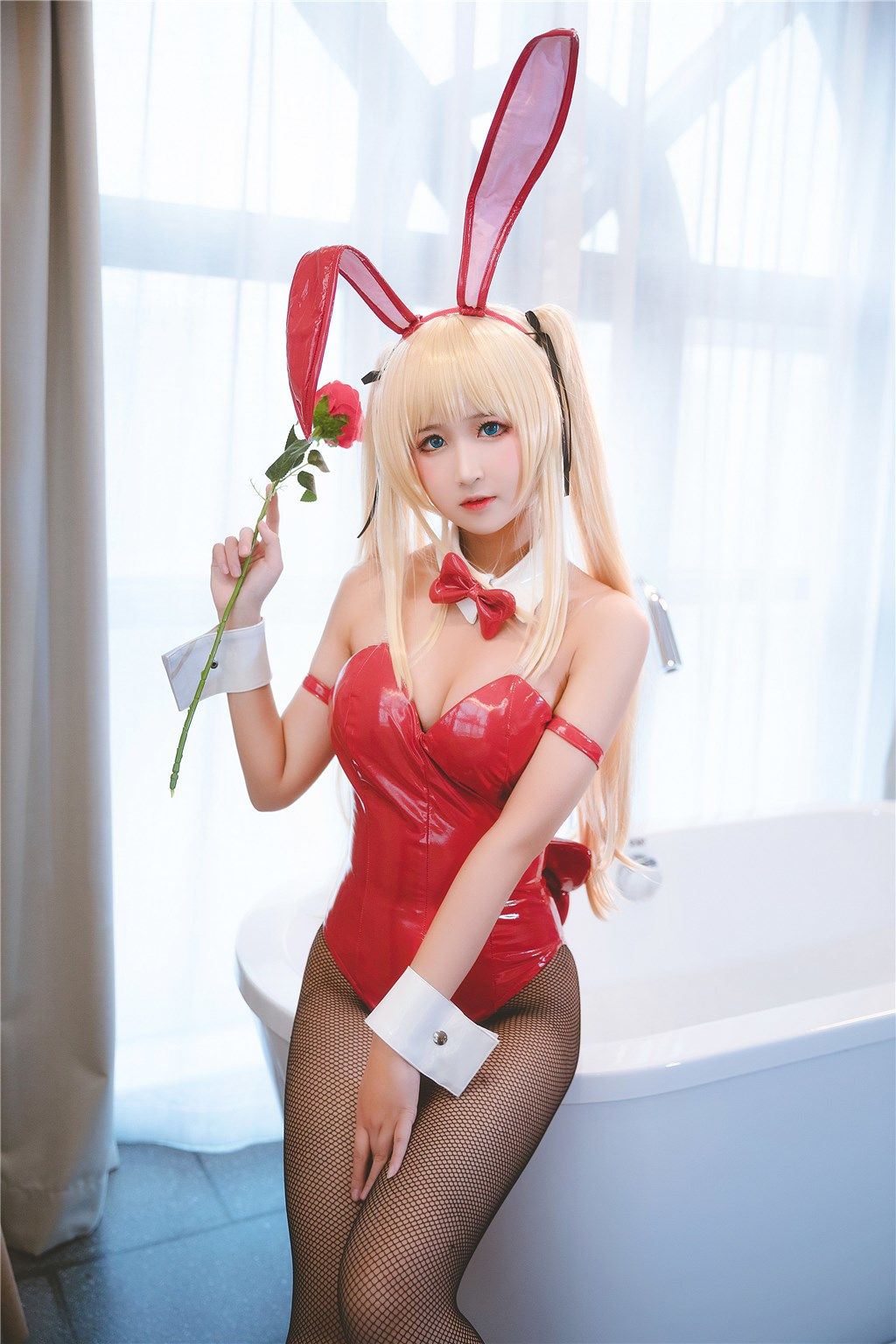 [Cosplay] 微博妹子三度_69 - 黑丝兔女郎/(40P)