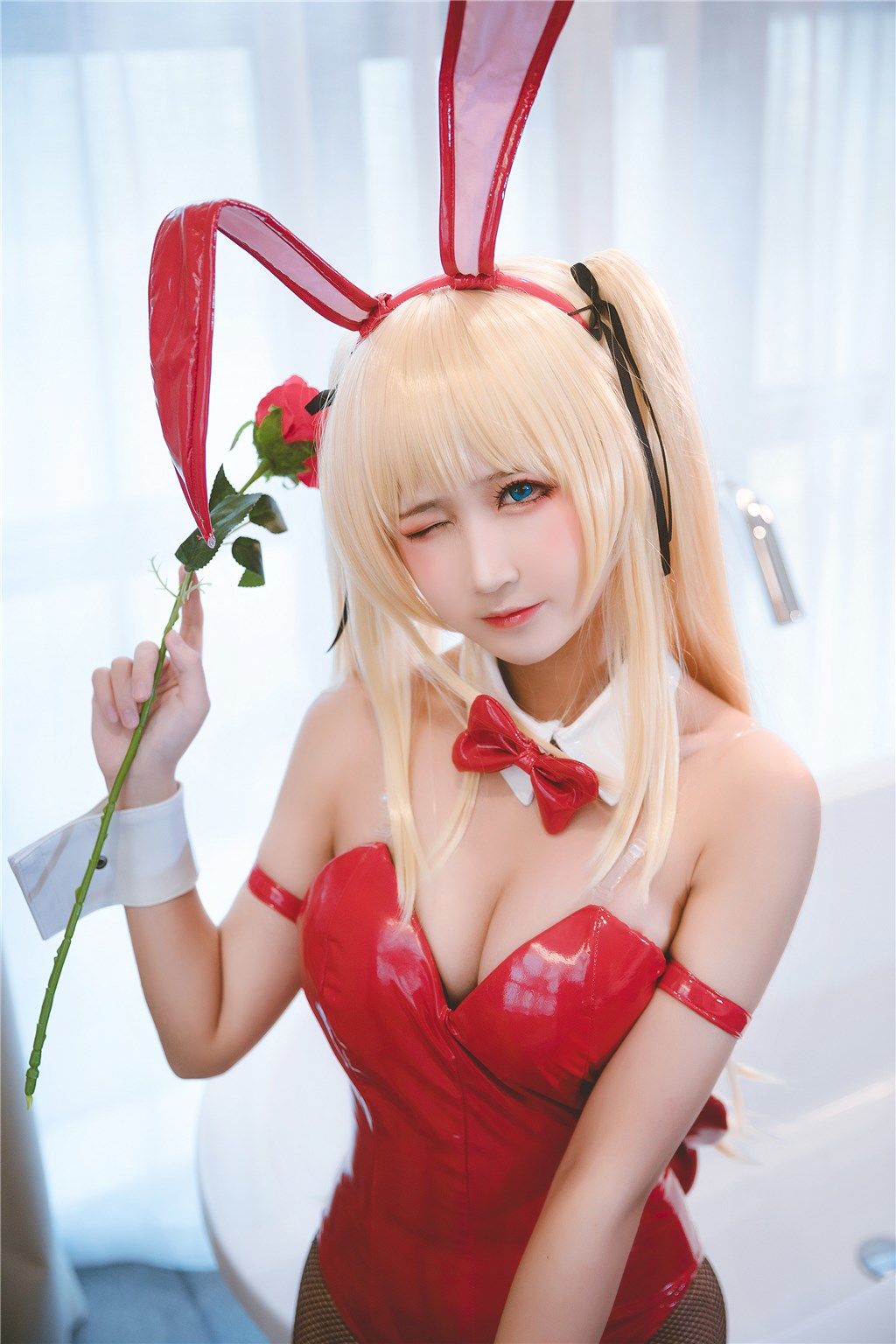 [Cosplay] 微博妹子三度_69 - 黑丝兔女郎/(40P)