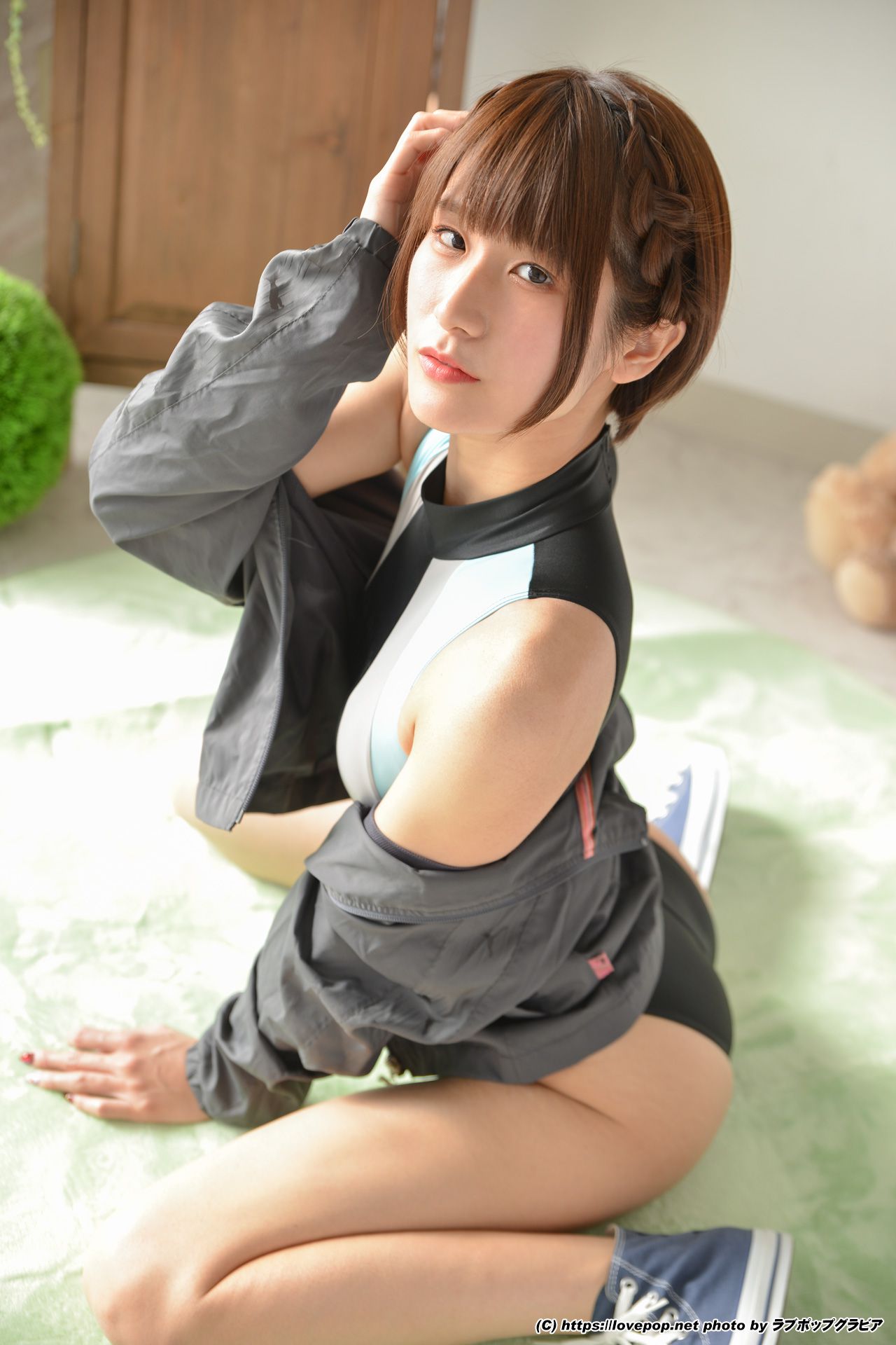 [LOVEPOP] Usako Kurusu 来栖うさこ Photoset 02/(79P)