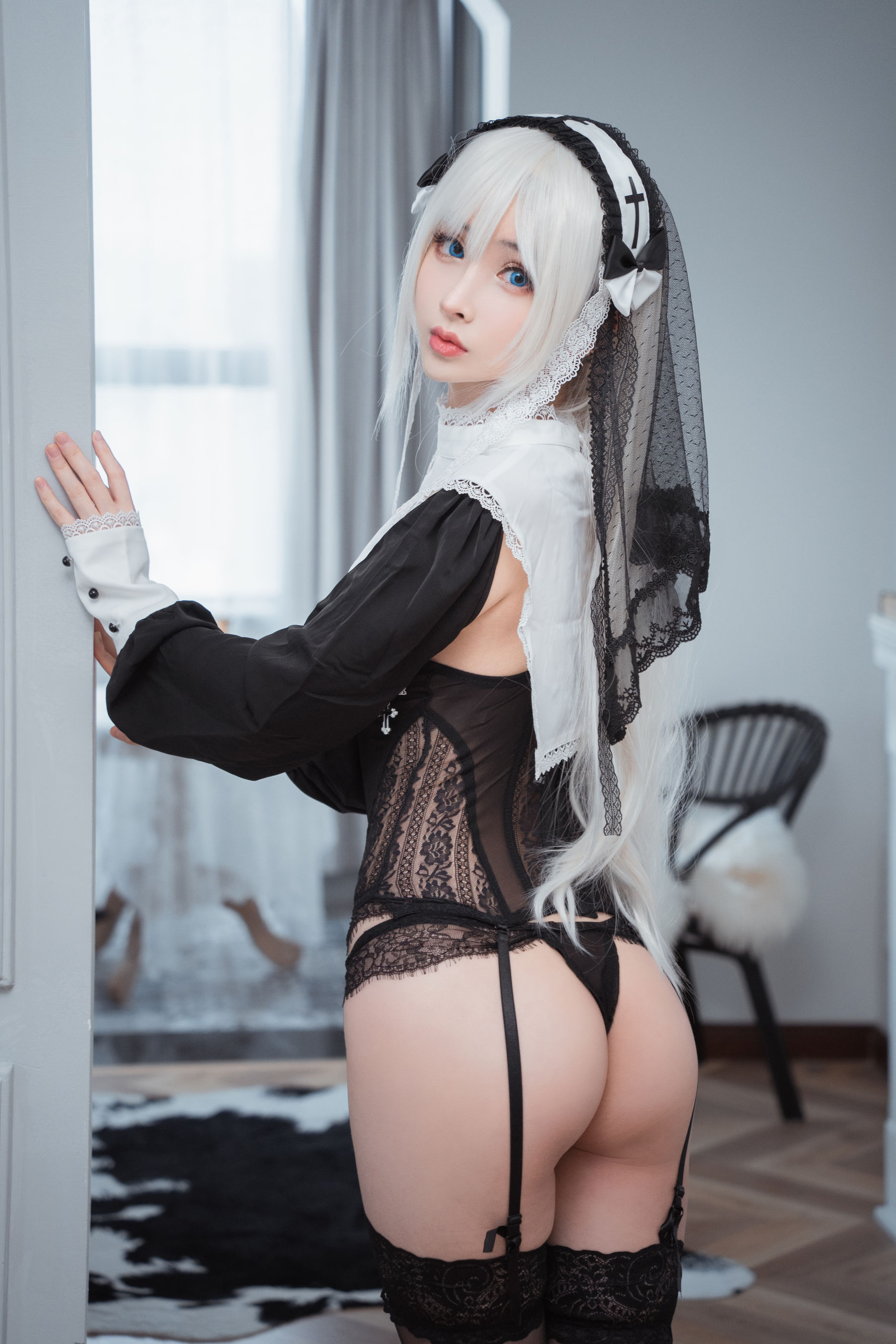 [Cosplay] COS福利rioko凉凉子 - 兼职是修女的兔子小姐/(30P)