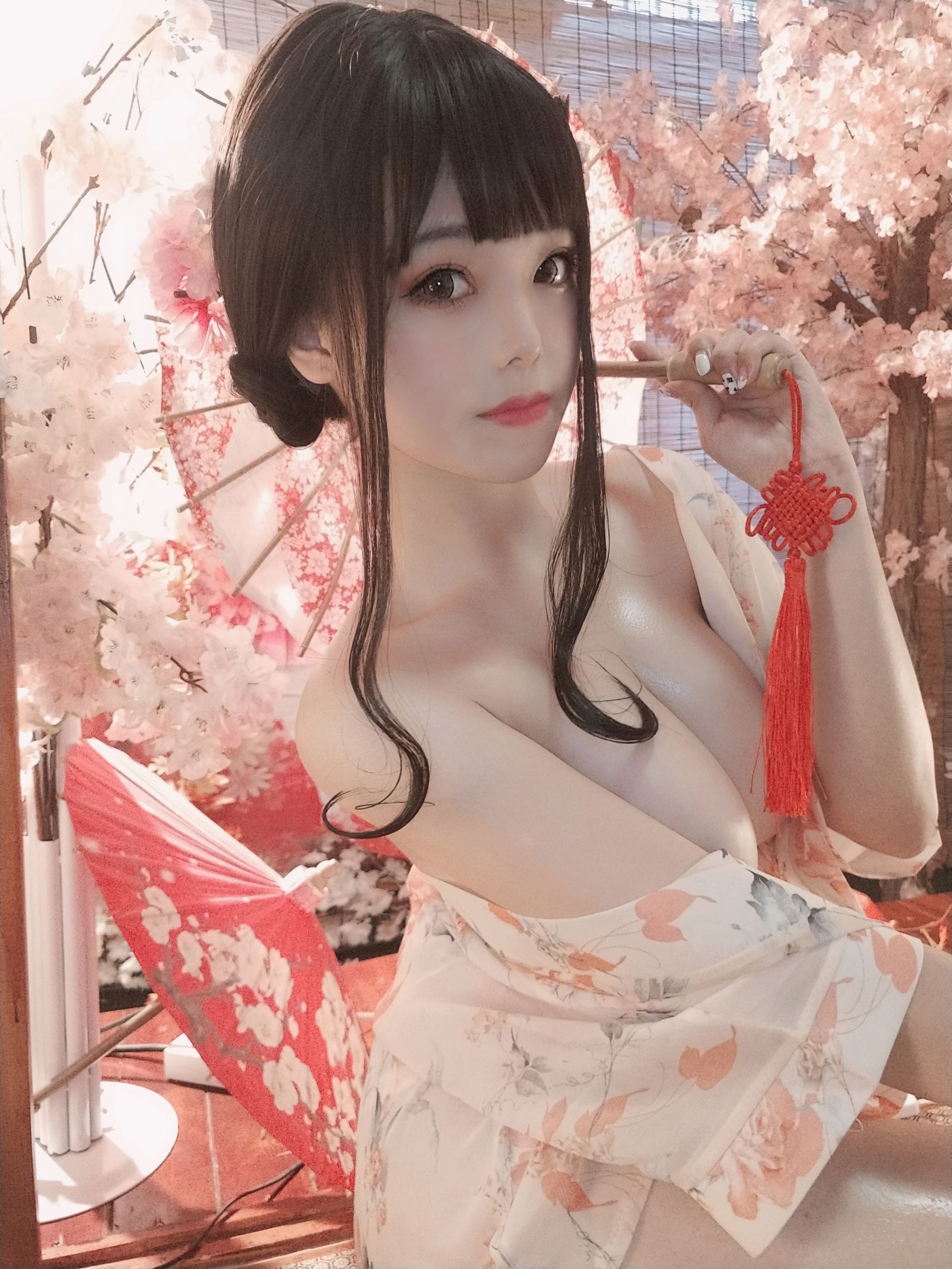 [Cosplay] 萌系小姐姐蜜汁猫裘 - 浴娘/(29P)