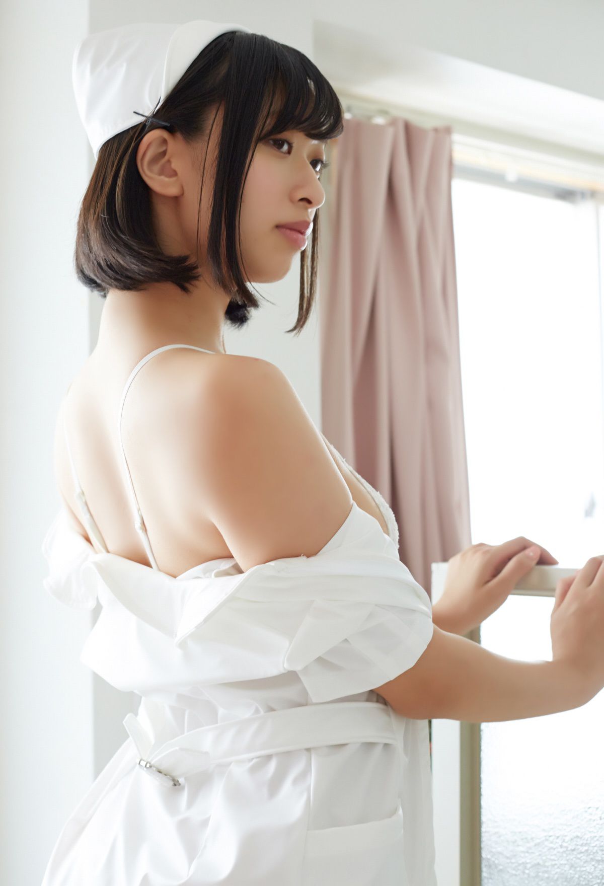 [pb] Yuka Kuramochi ケツ圧高すぎナース 倉持由香※直筆サインコメント付き/(56P)